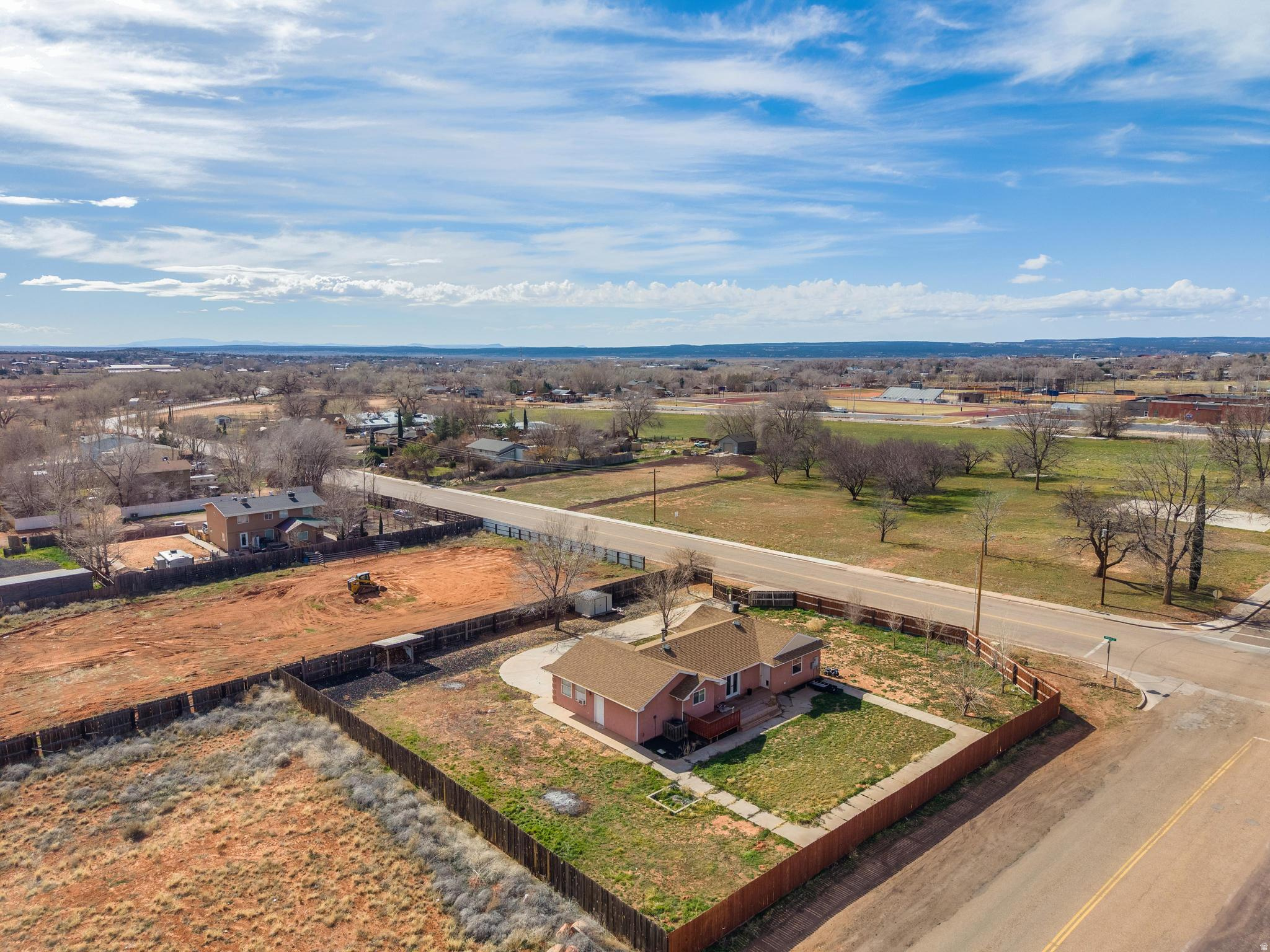 main property photo 37