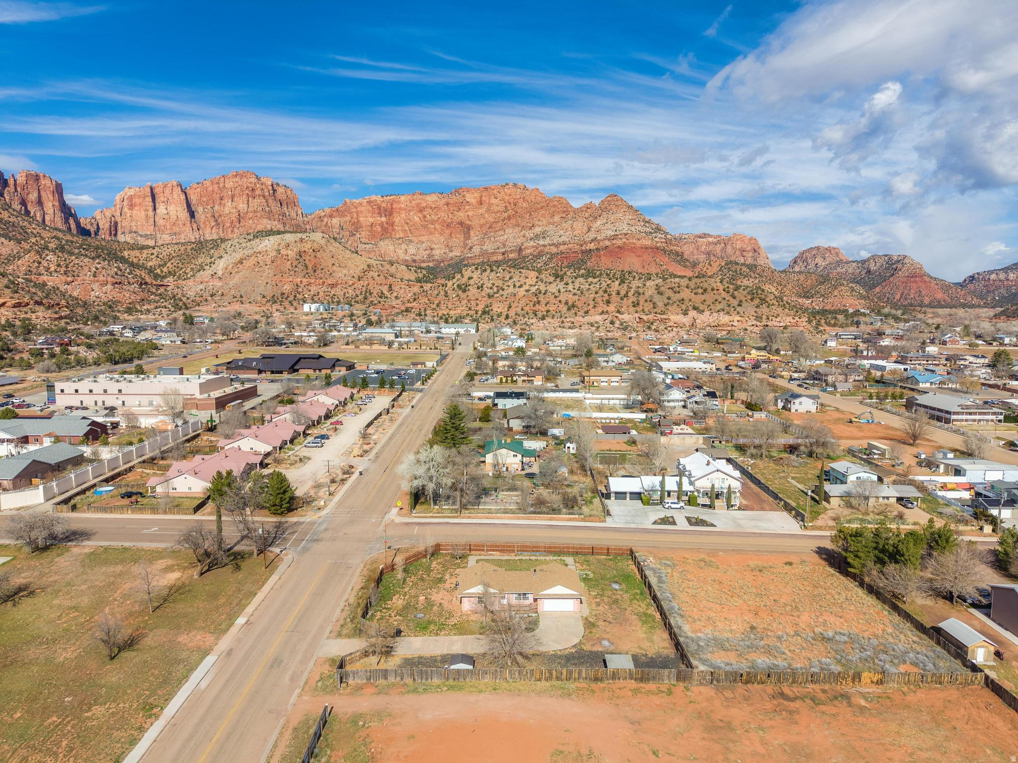 main property photo 50