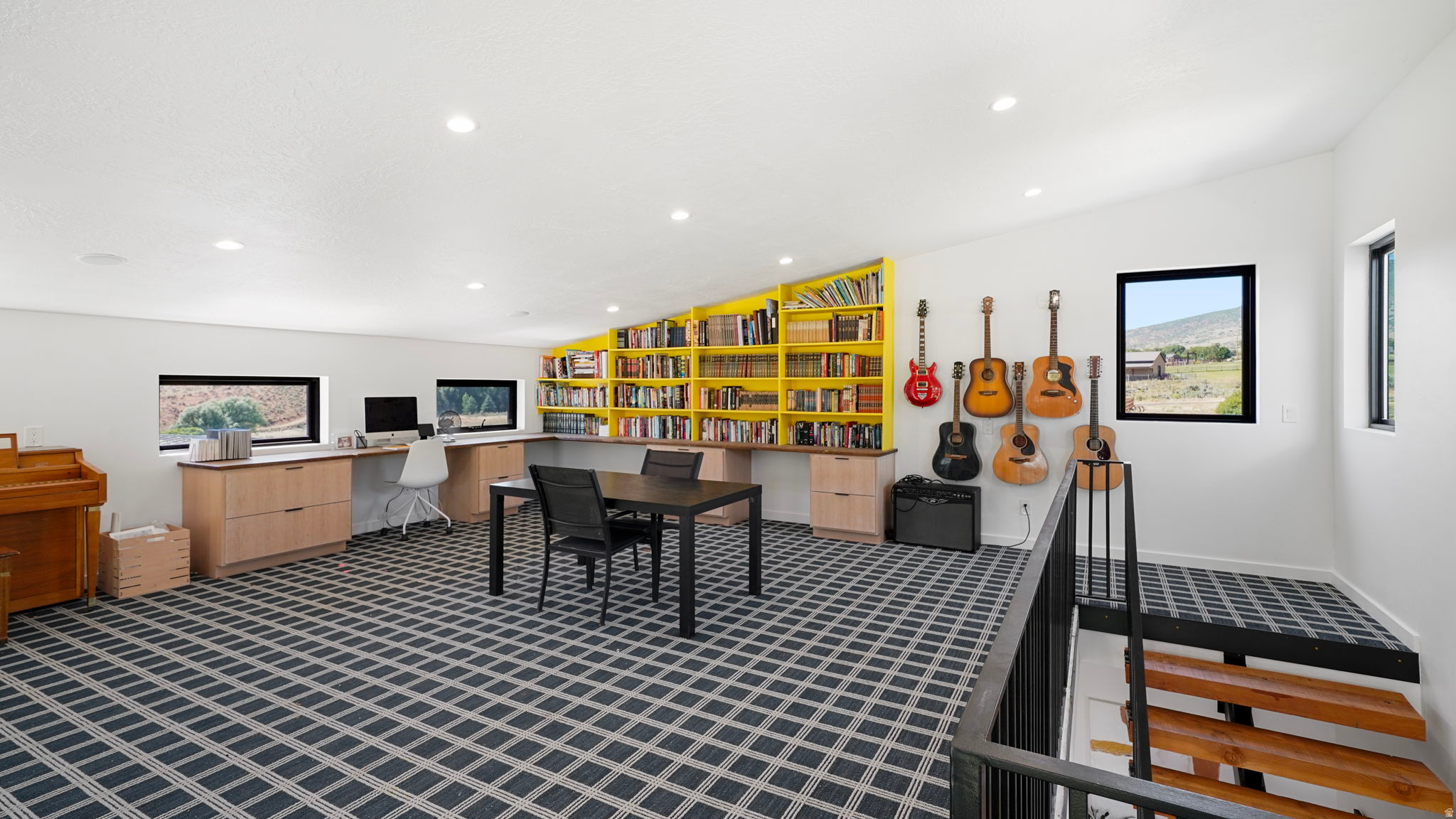 main property photo 24