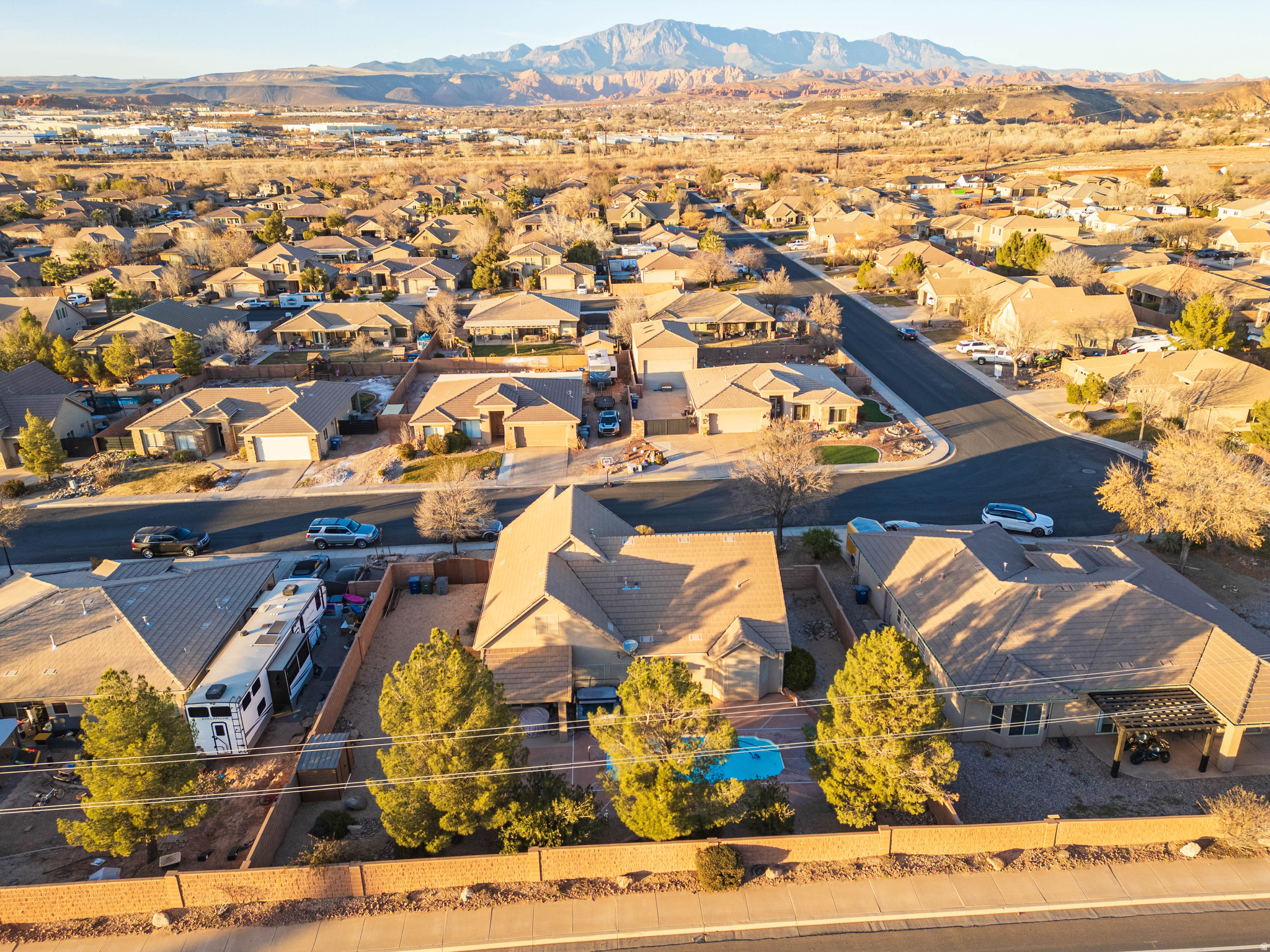 main property photo 38