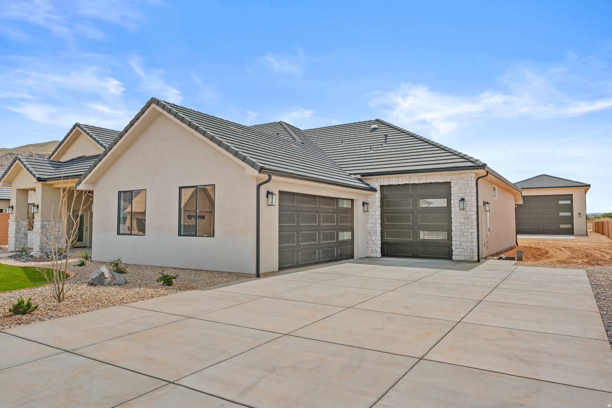 main property photo 61