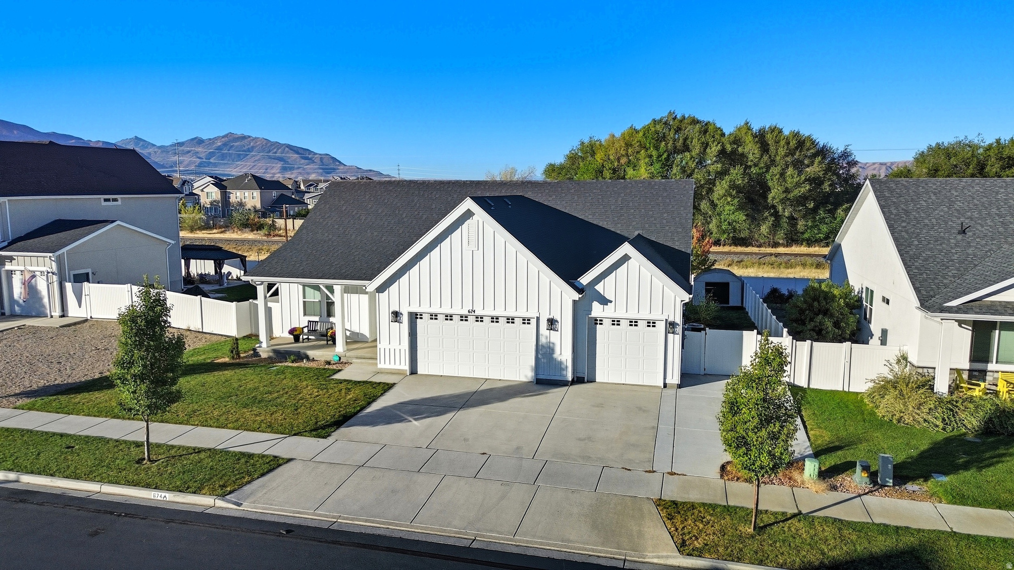 main property photo 42