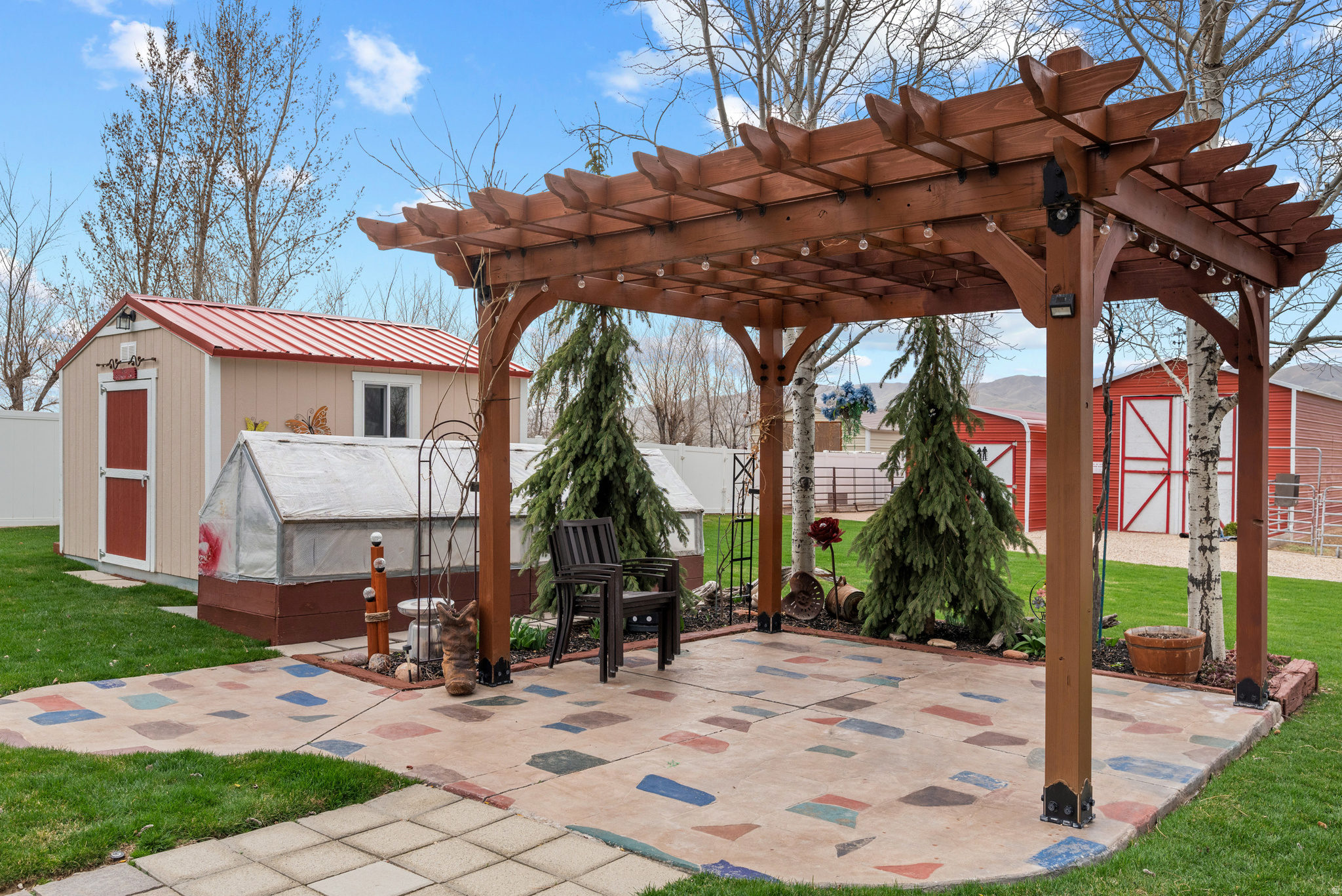main property photo 27