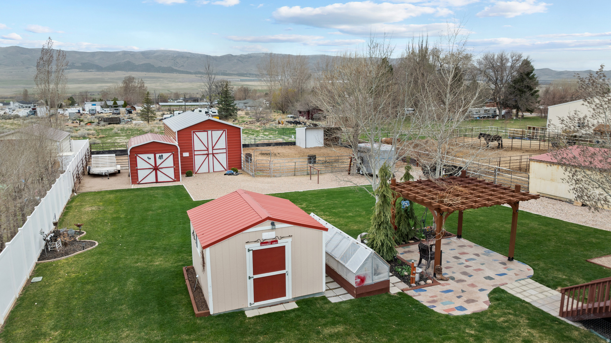main property photo 36