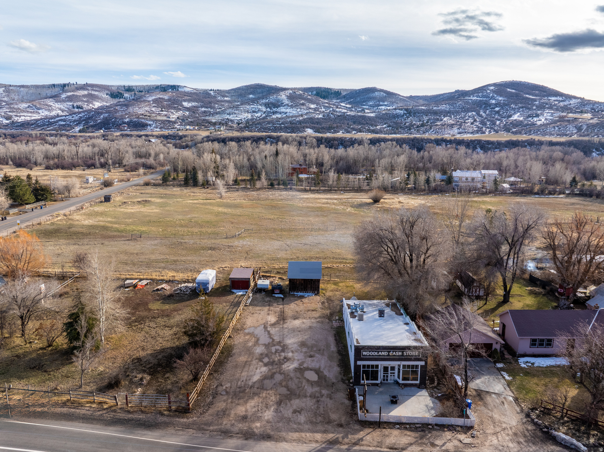 main property photo 39