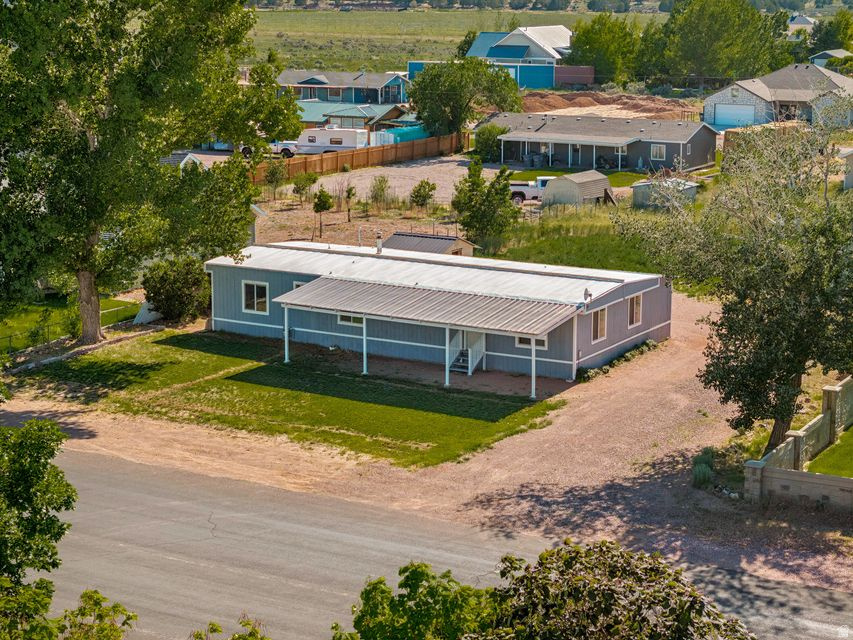 main property photo 29