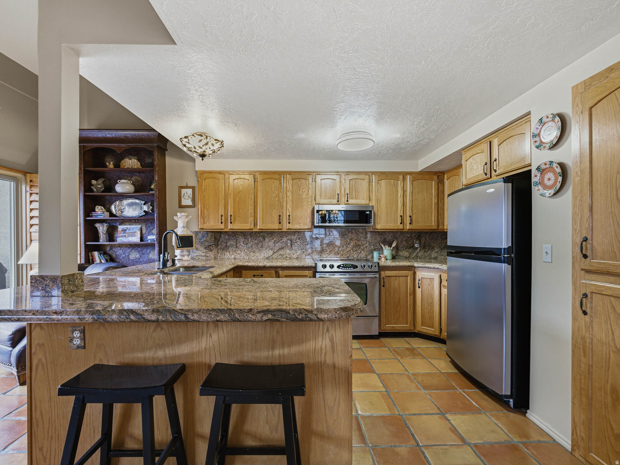 main property photo 7