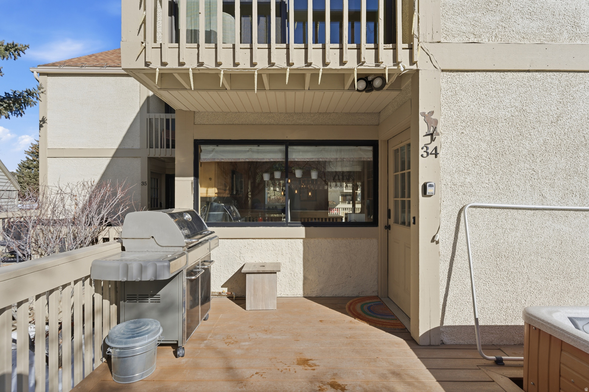 main property photo 30
