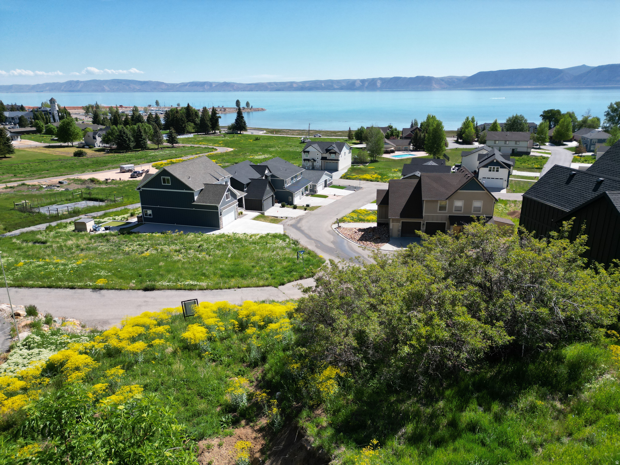 main property photo 15