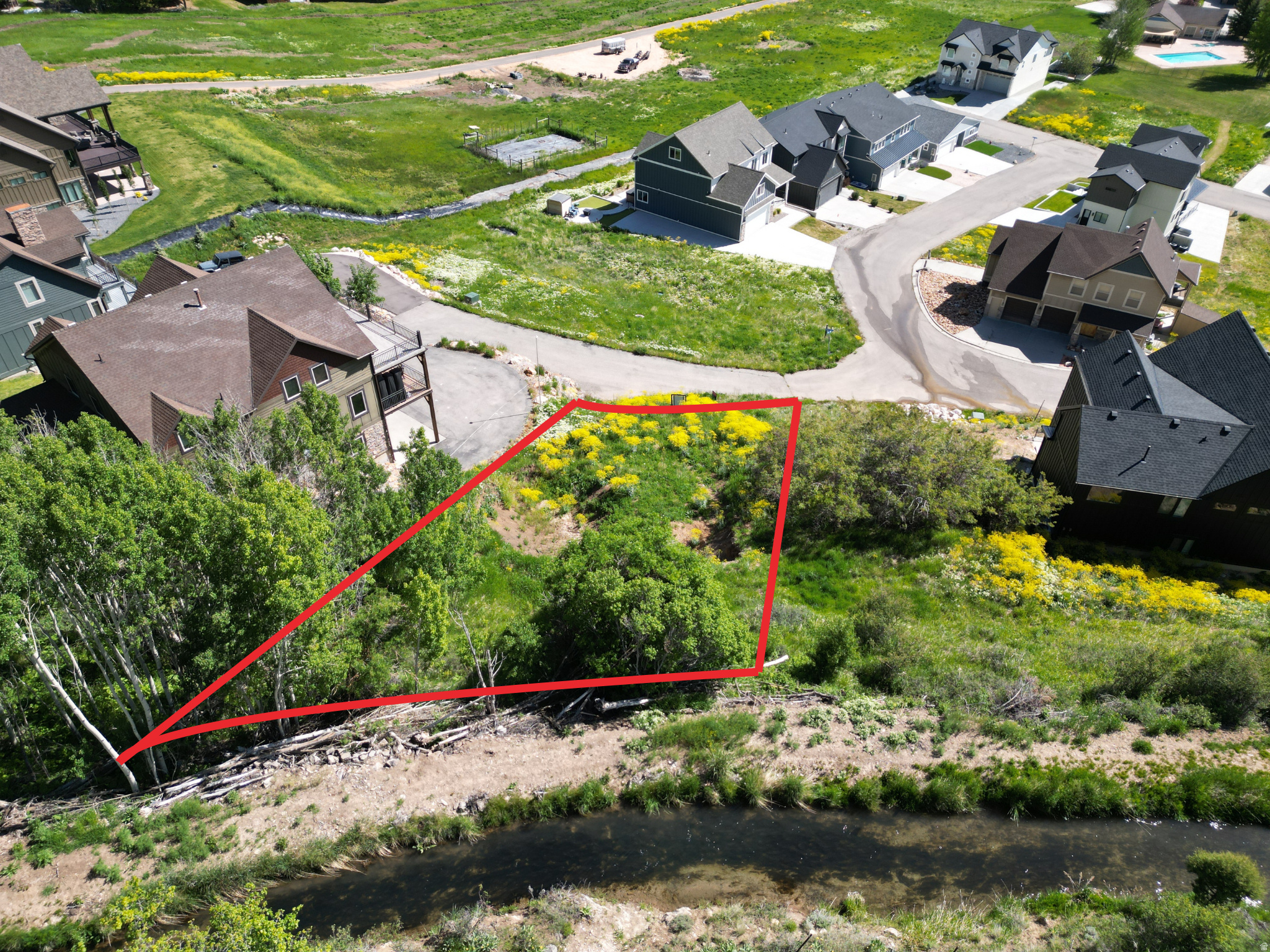 main property photo 5