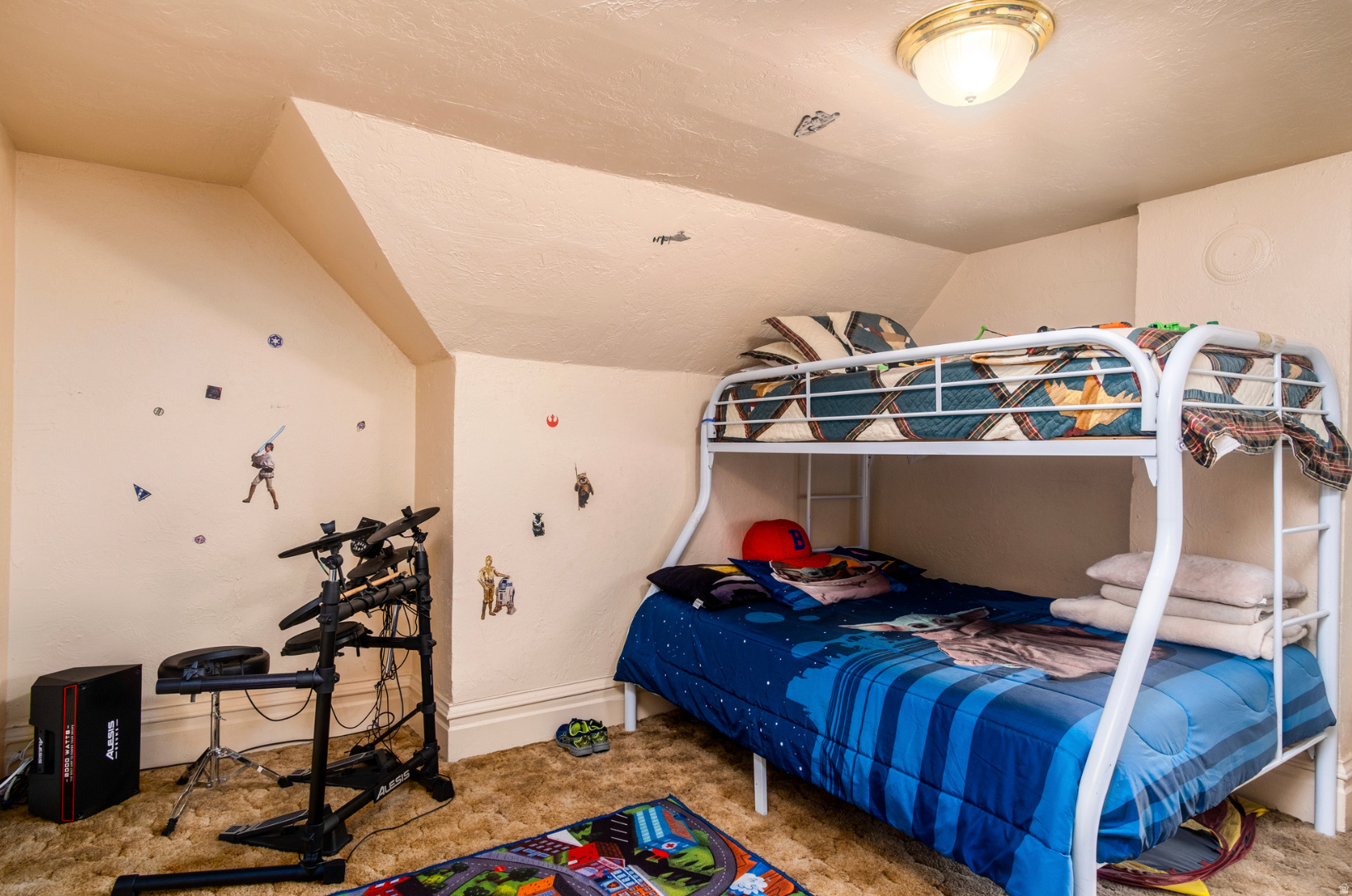 main property photo 25