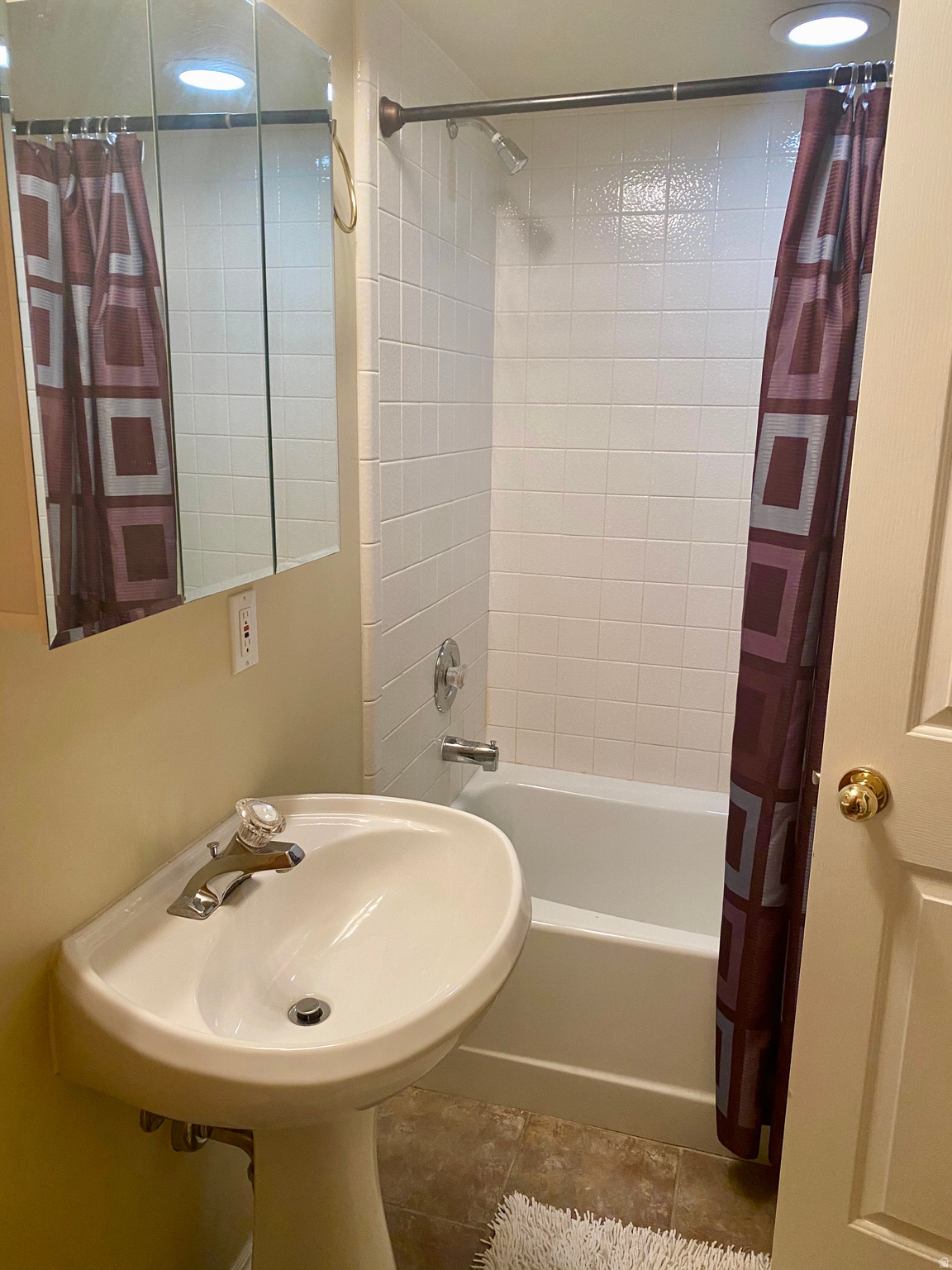 main property photo 9
