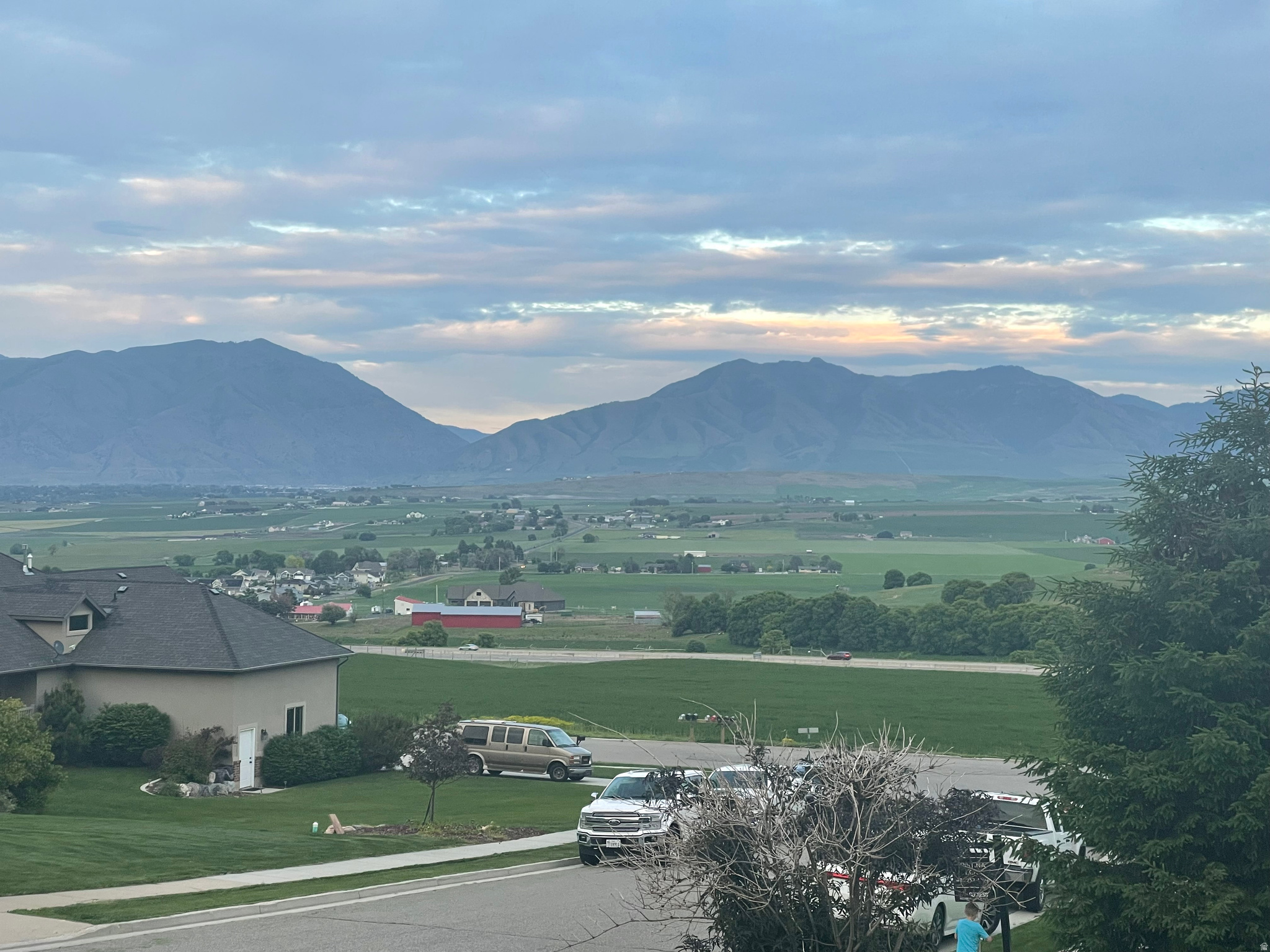 main property photo 16