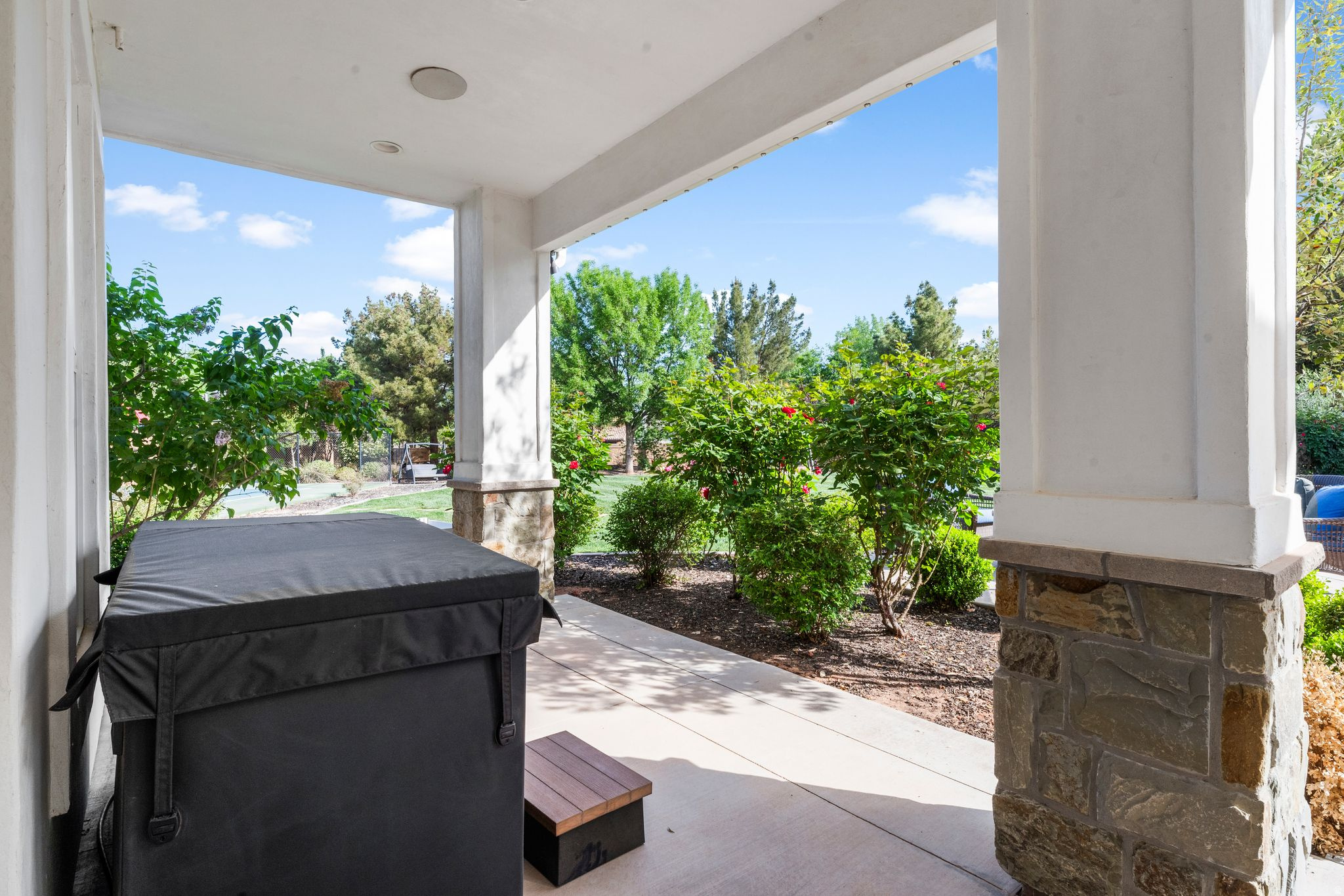 main property photo 34