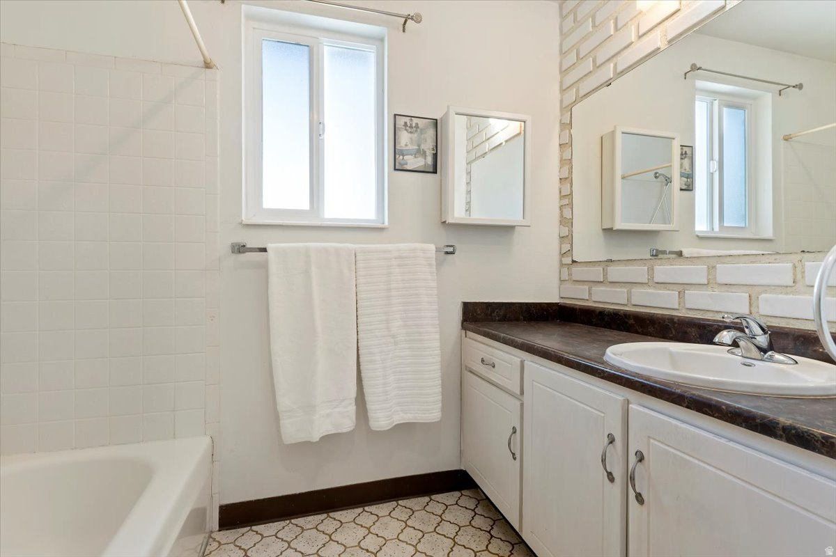 property viewer photo 12