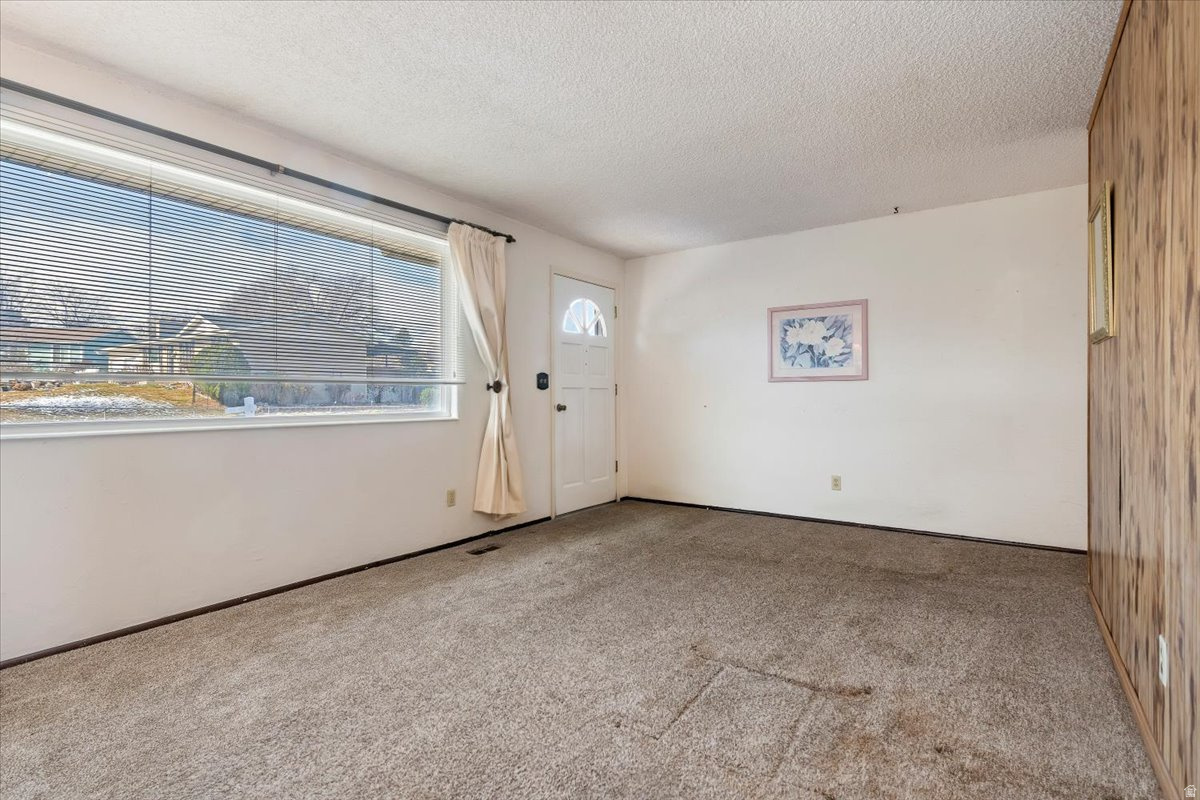 property viewer photo 4