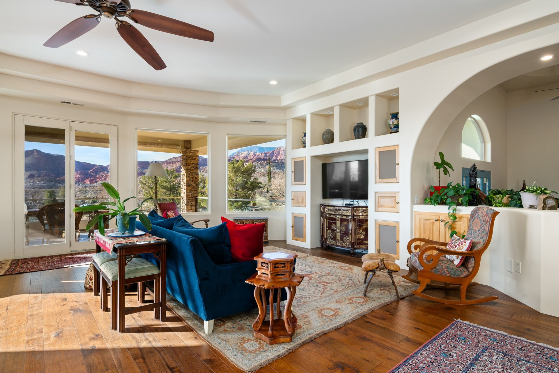 main property photo 4