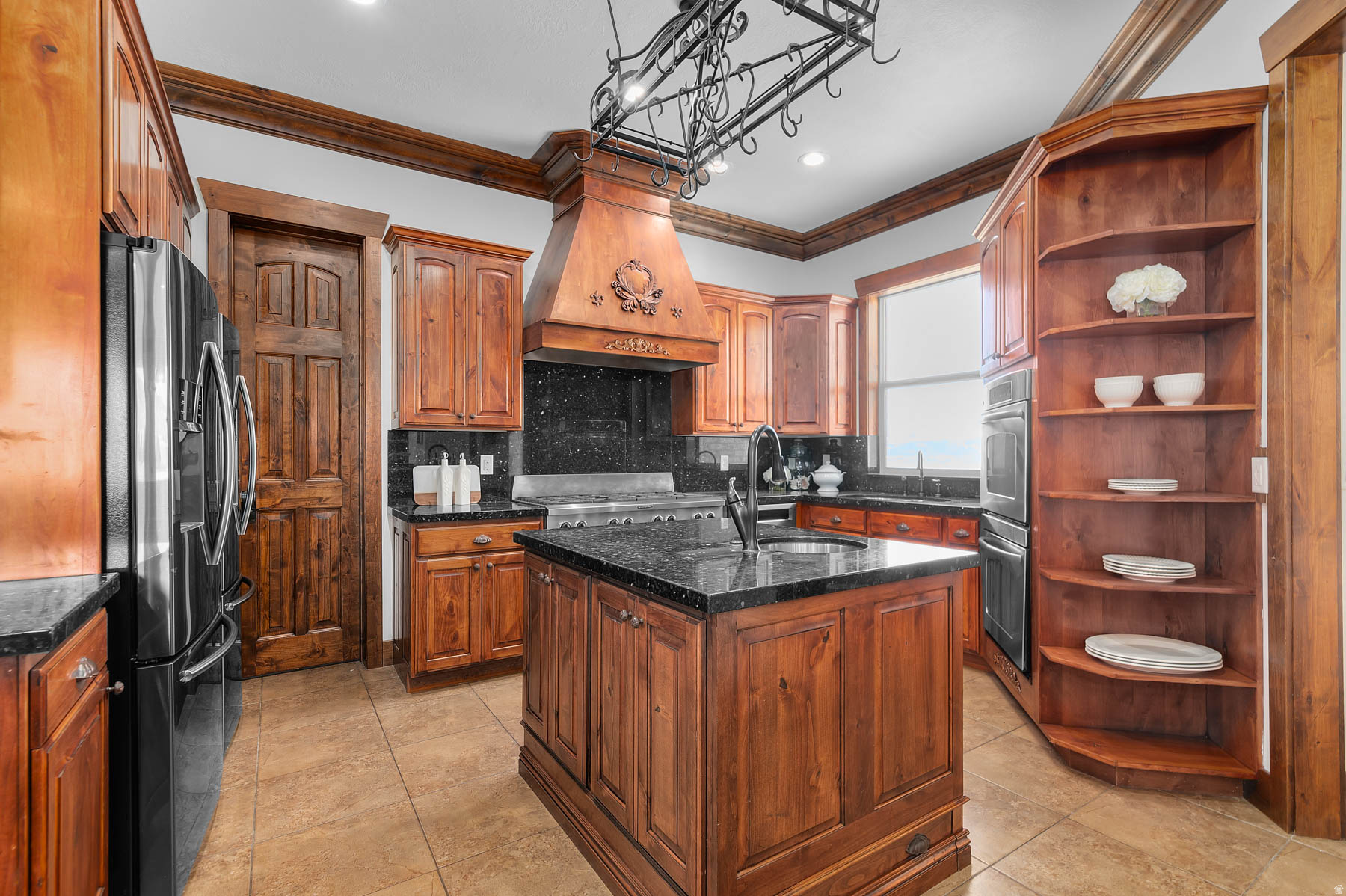 main property photo 12