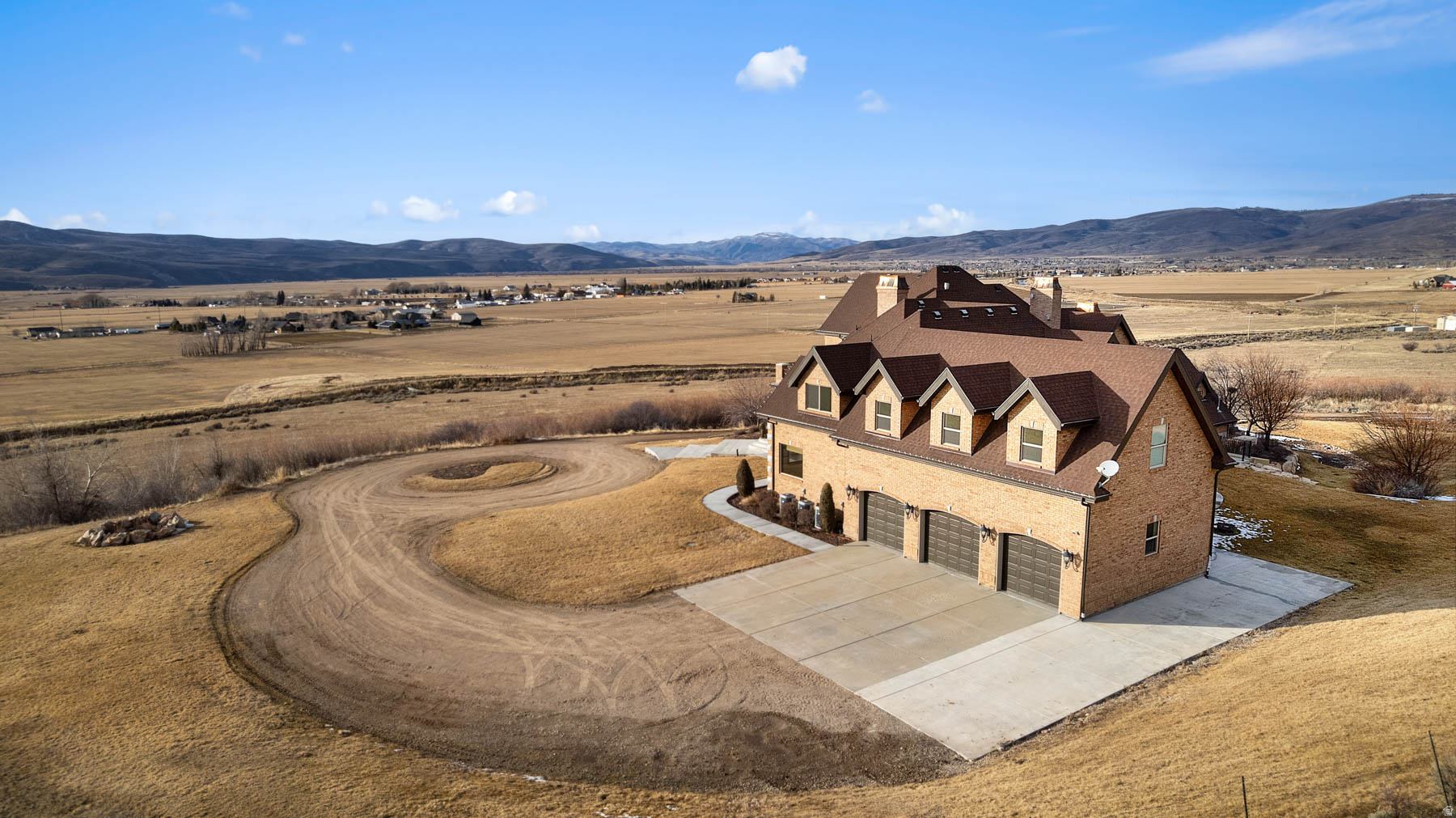 main property photo 73