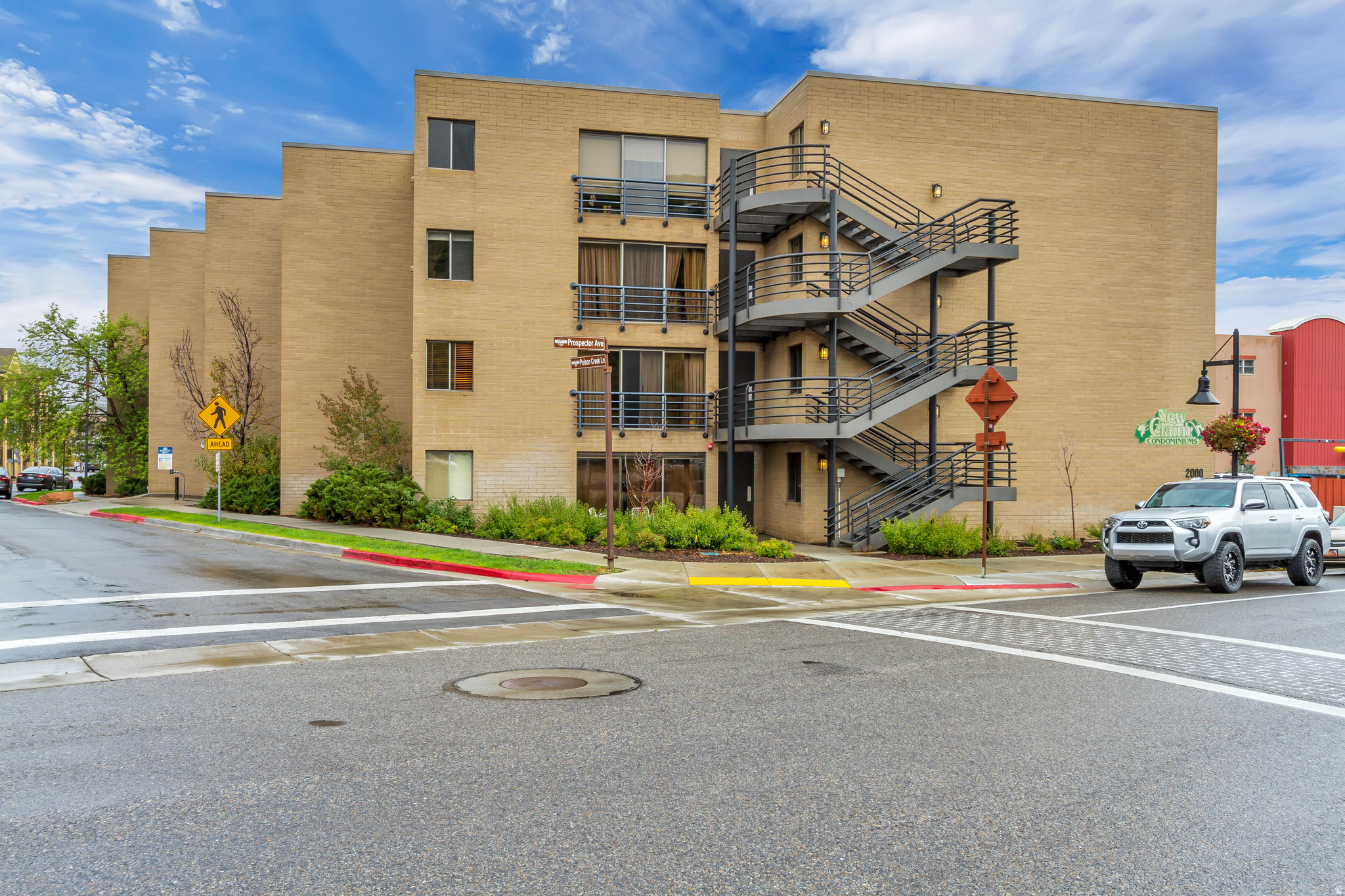main property photo 34