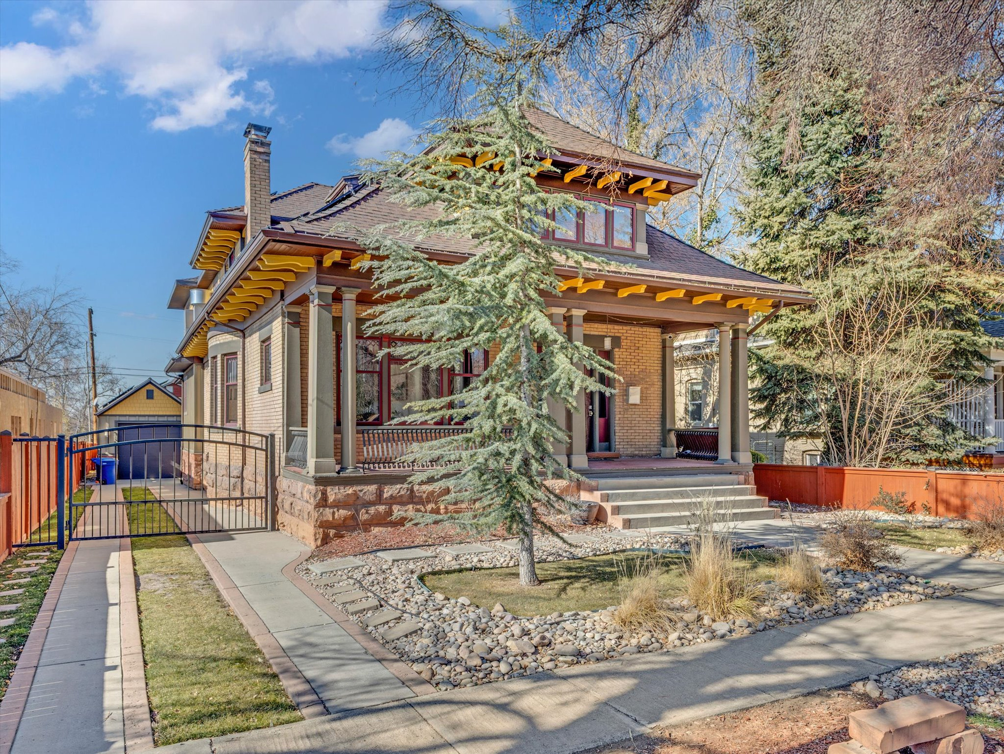 main property photo 16