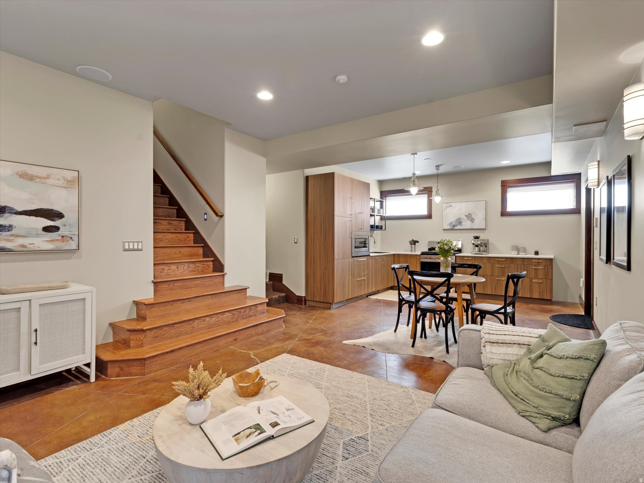 main property photo 70