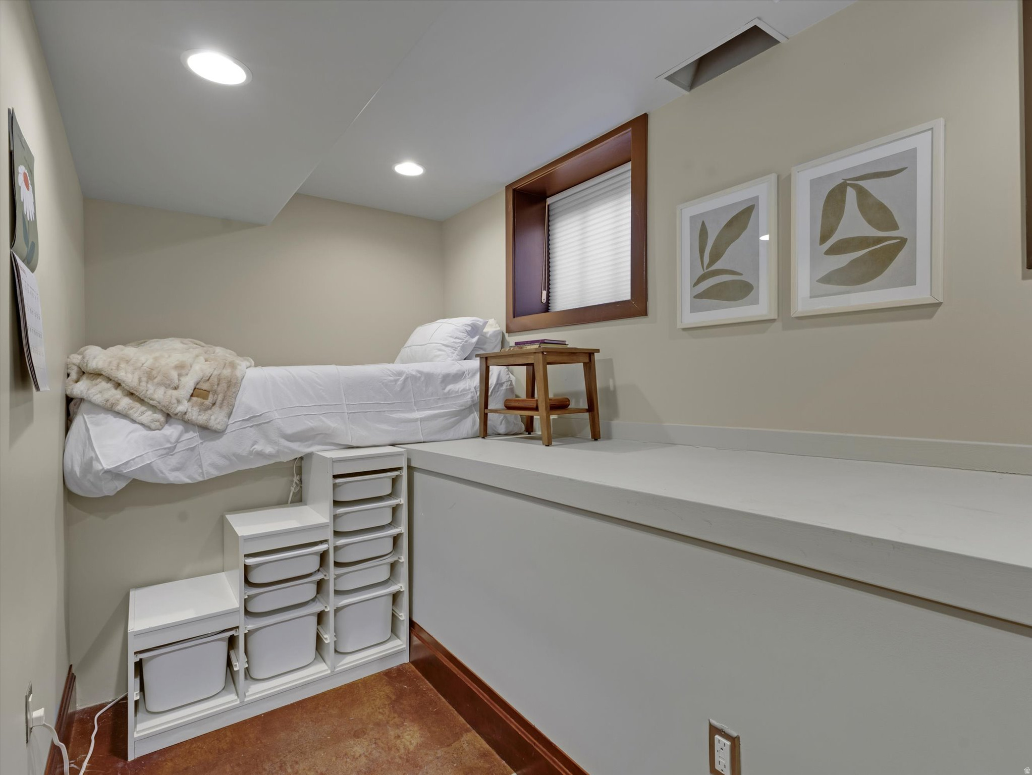 main property photo 75