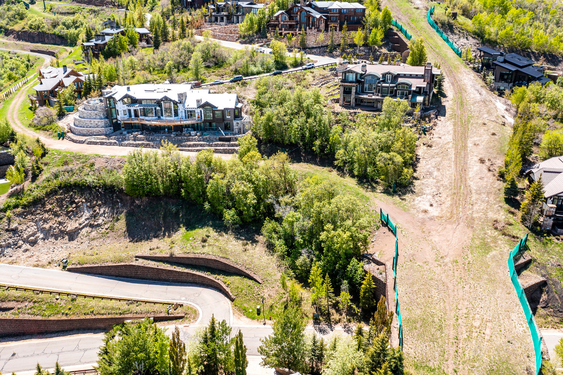 main property photo 11
