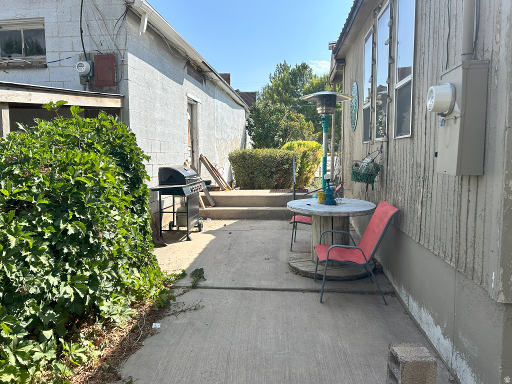 main property photo 22