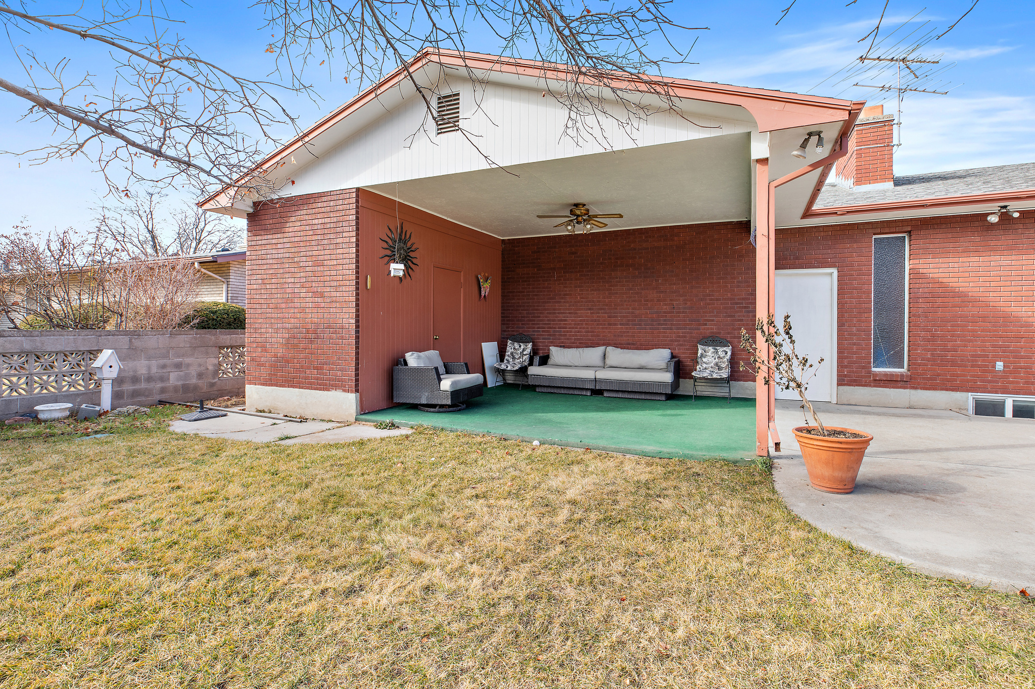 main property photo 26