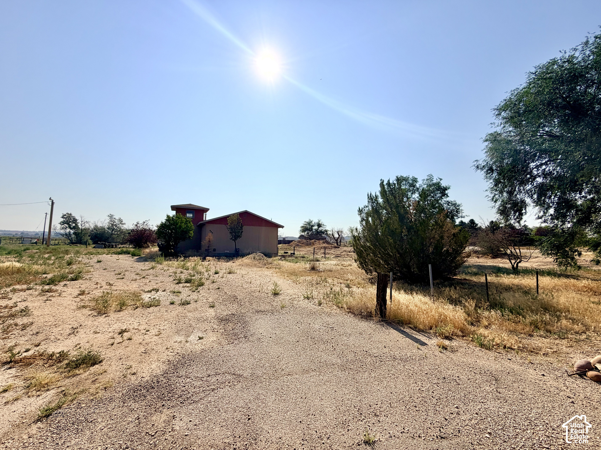 main property photo 35