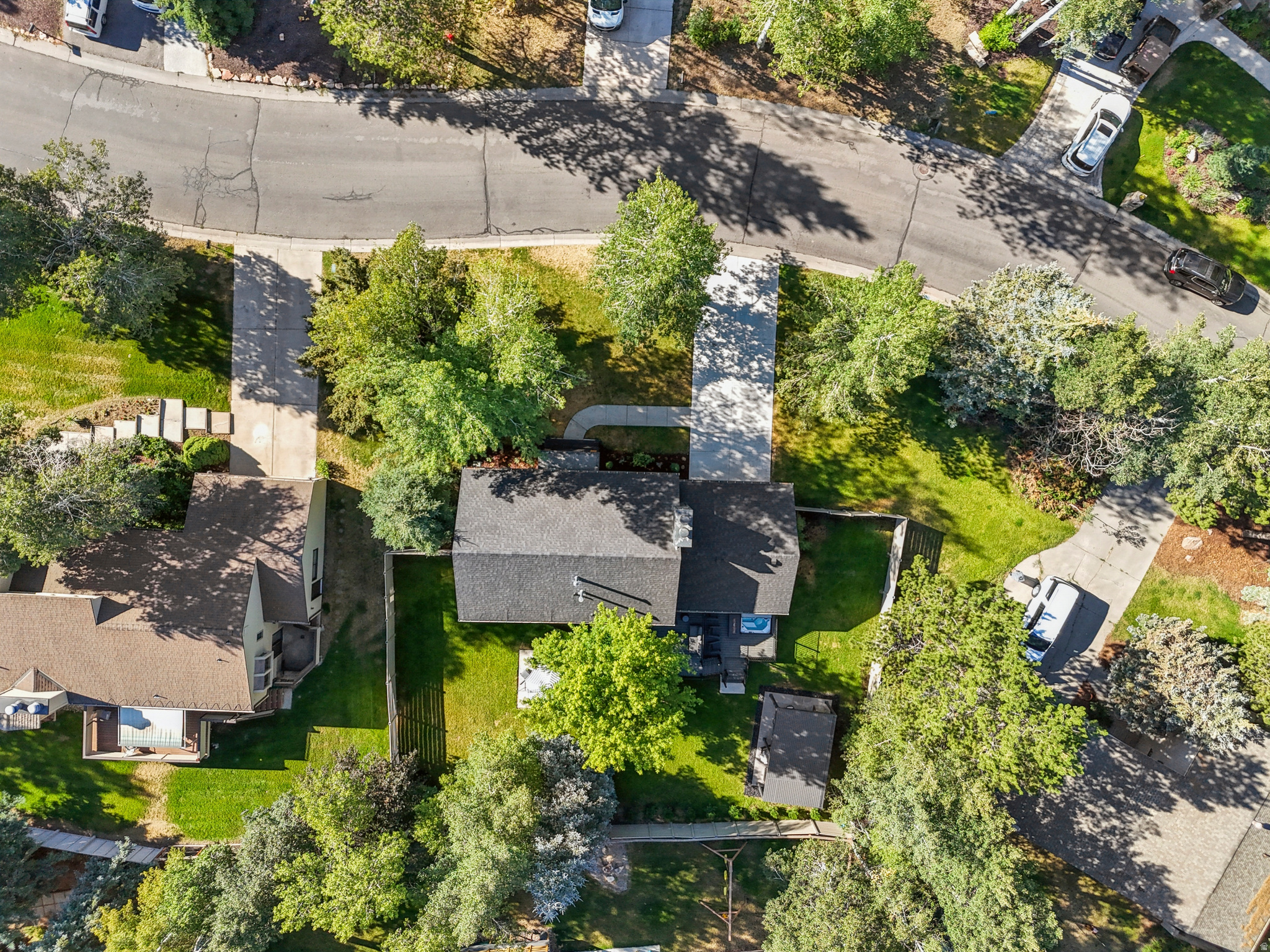 main property photo 13