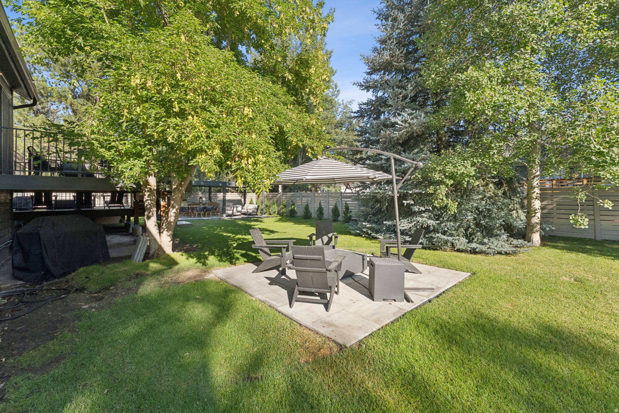main property photo 51