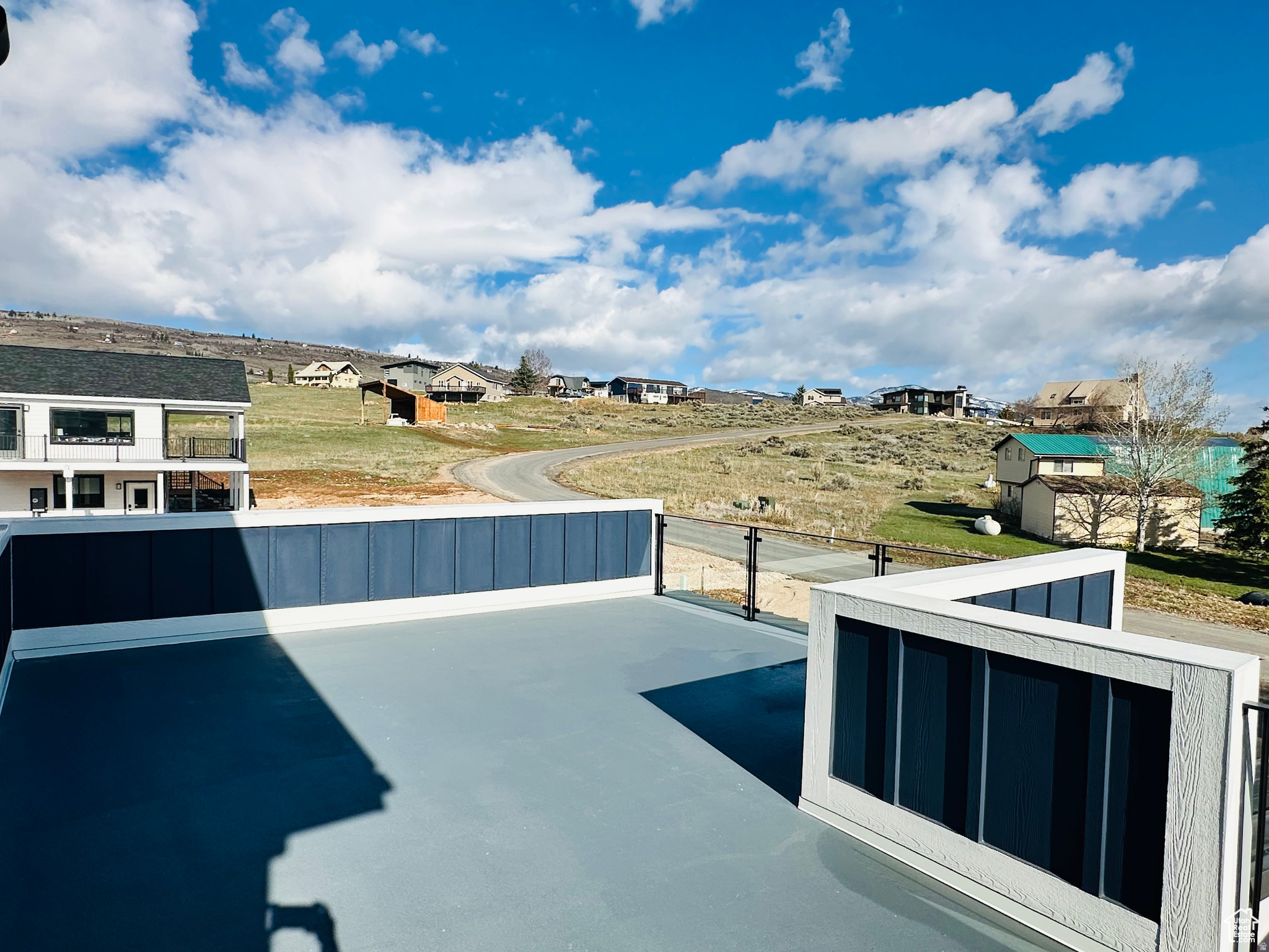 main property photo 27