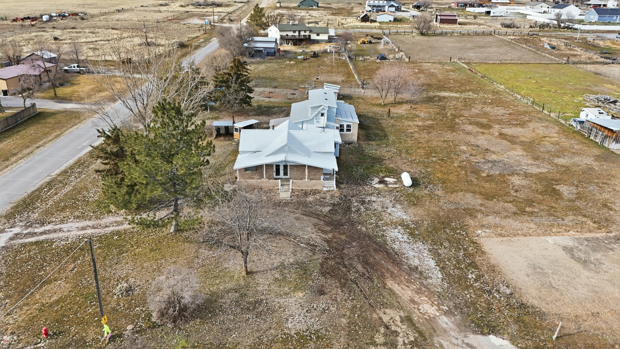 main property photo 24
