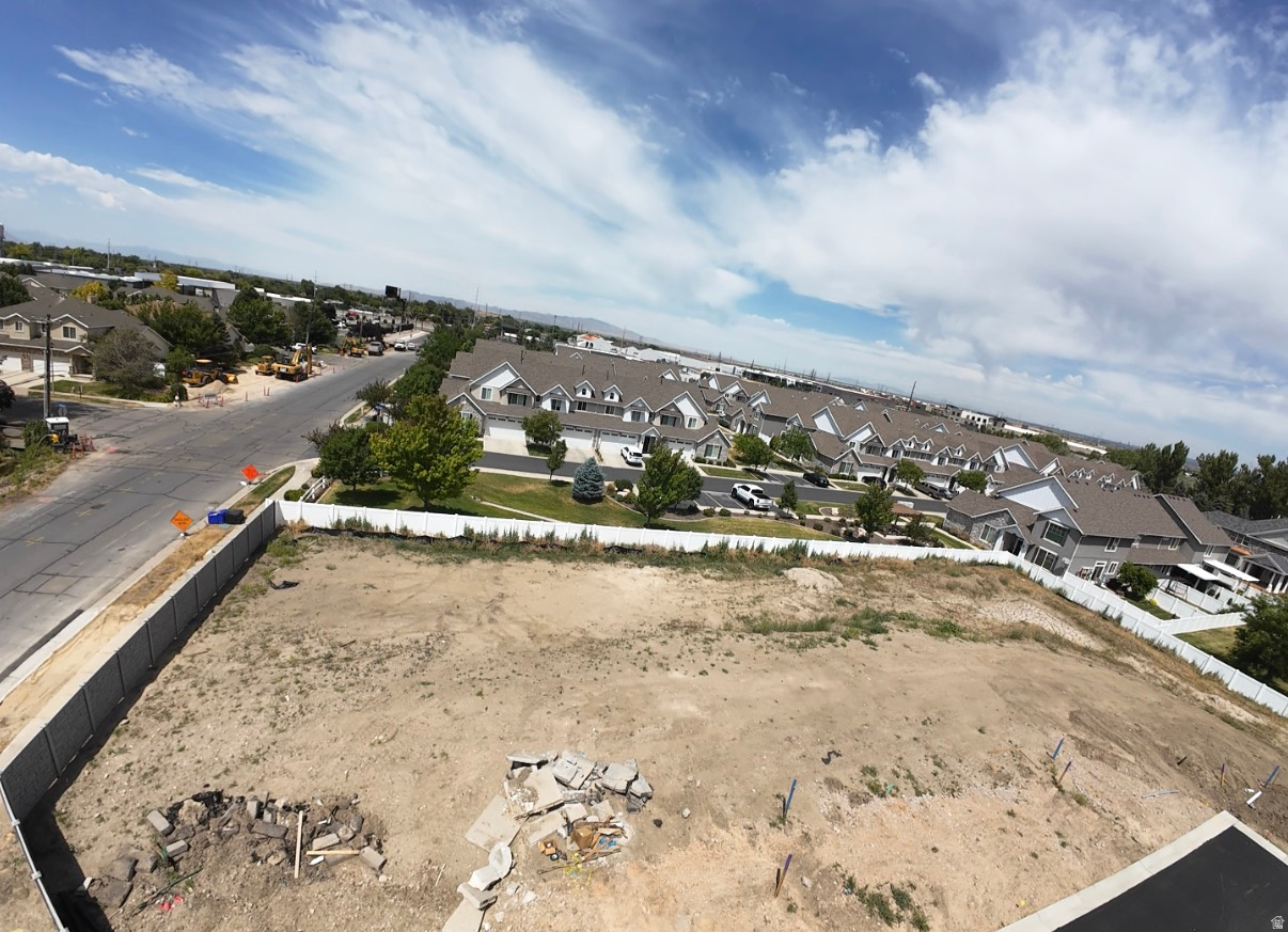 main property photo 9