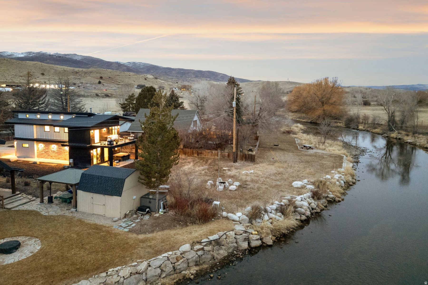 main property photo 4