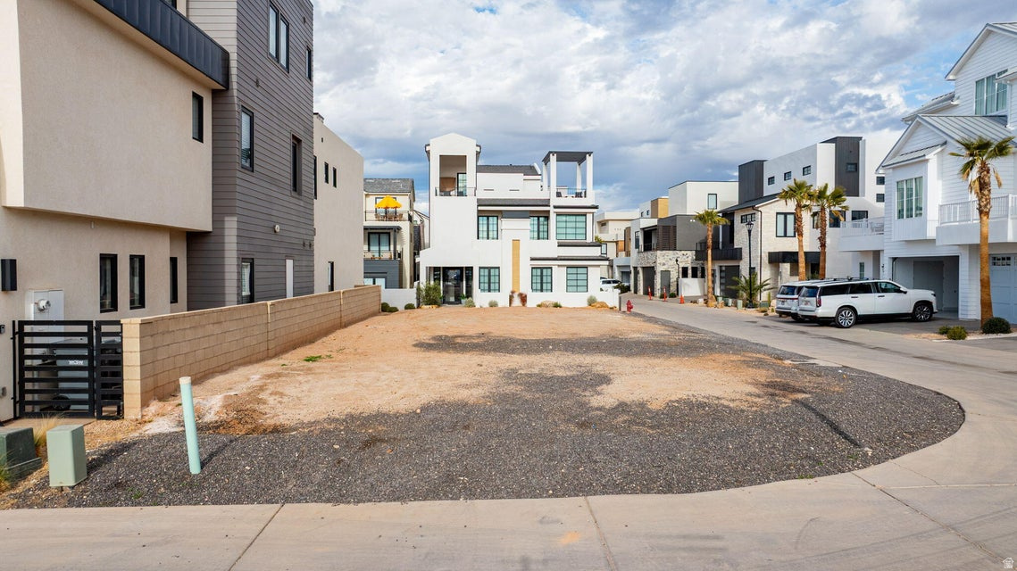 main property photo 9