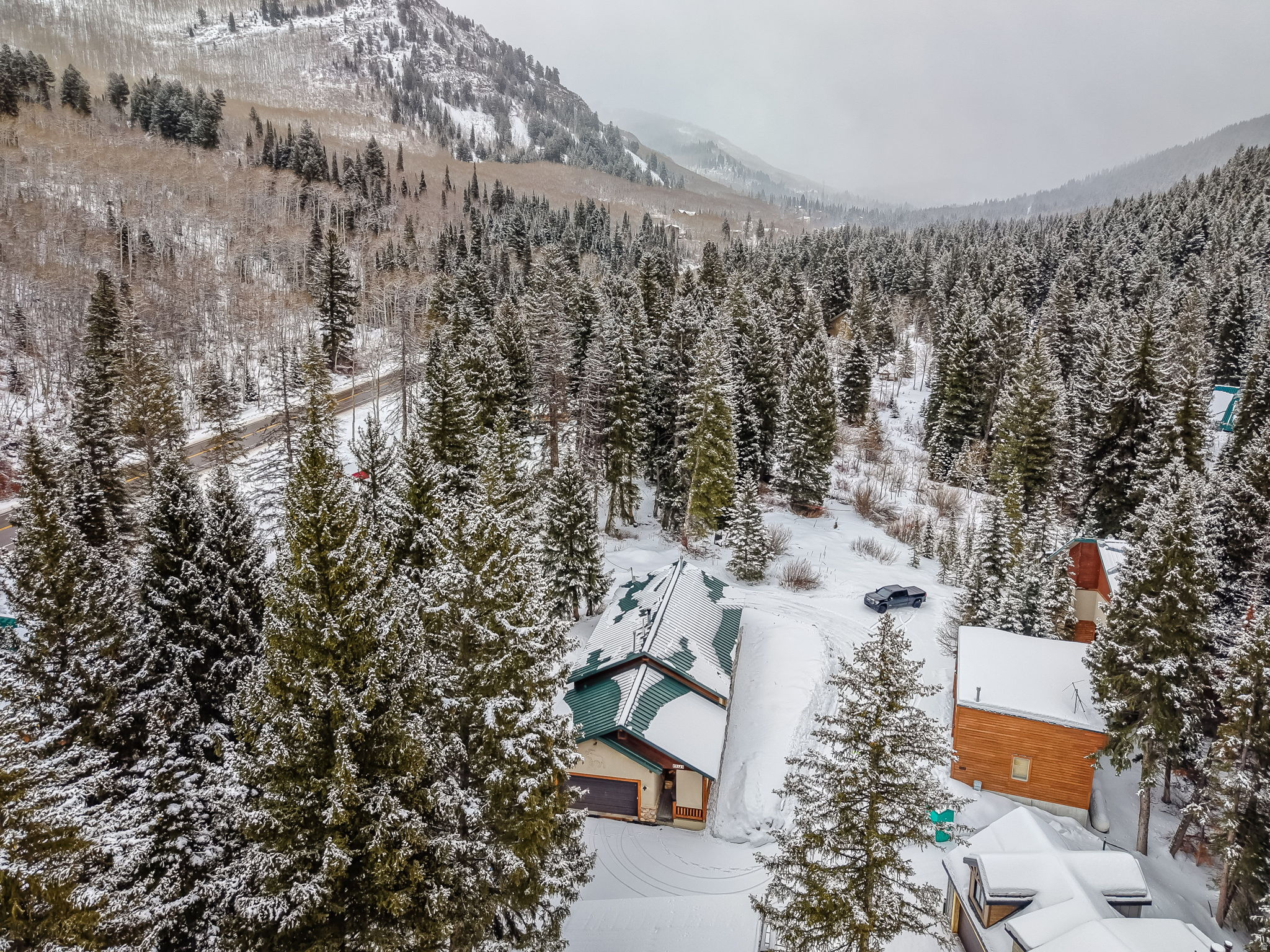 main property photo 36