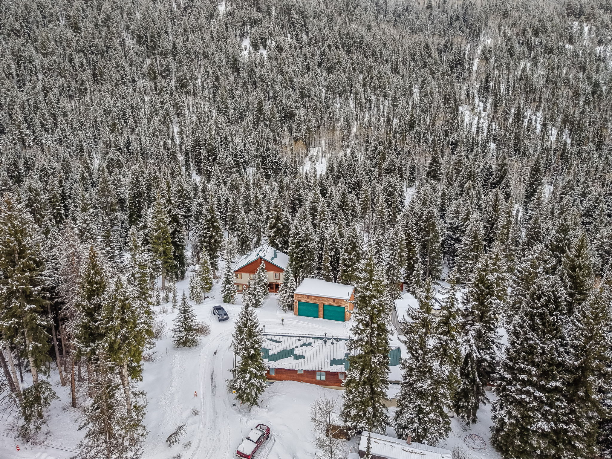 main property photo 37