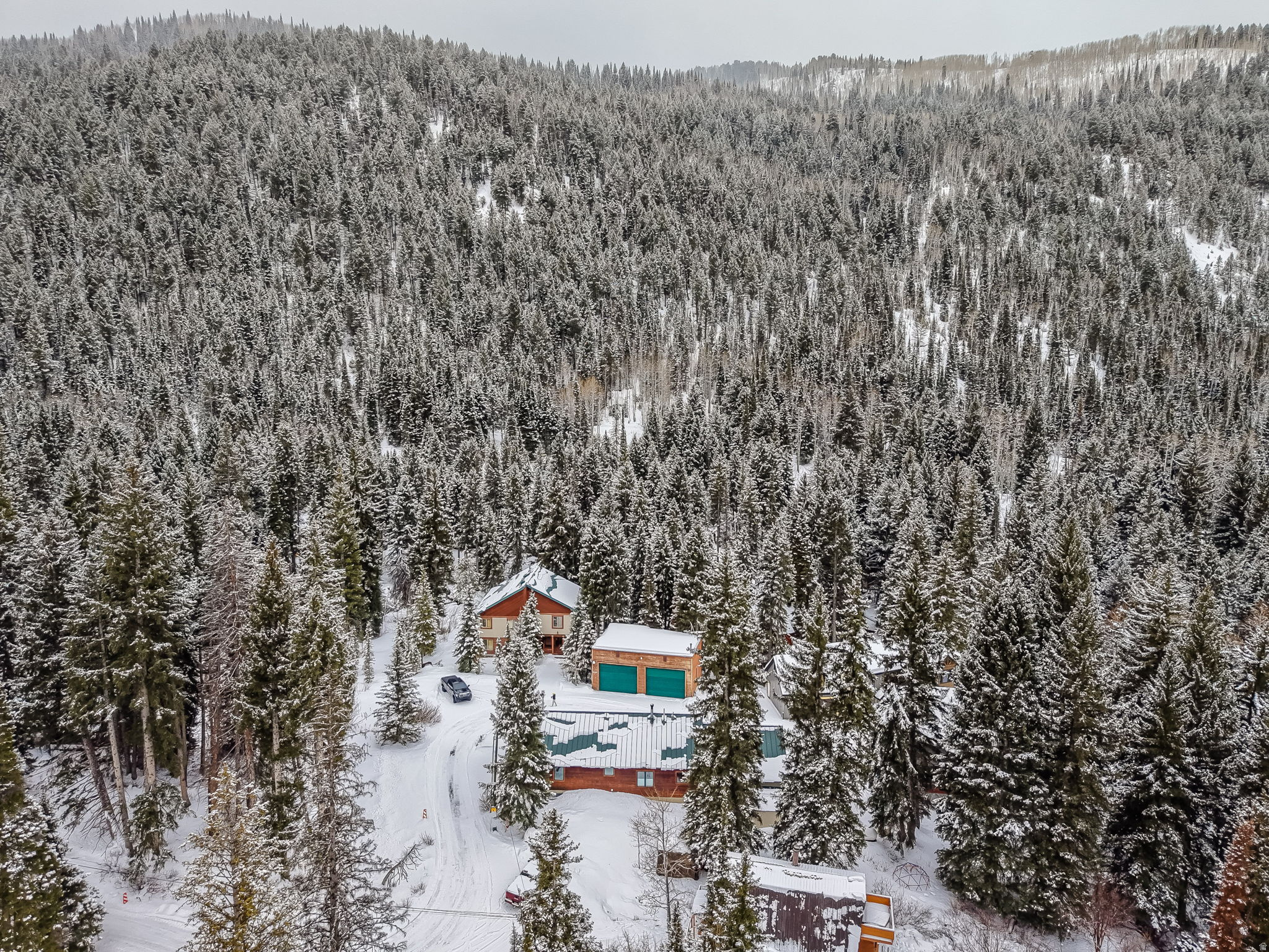 main property photo 40