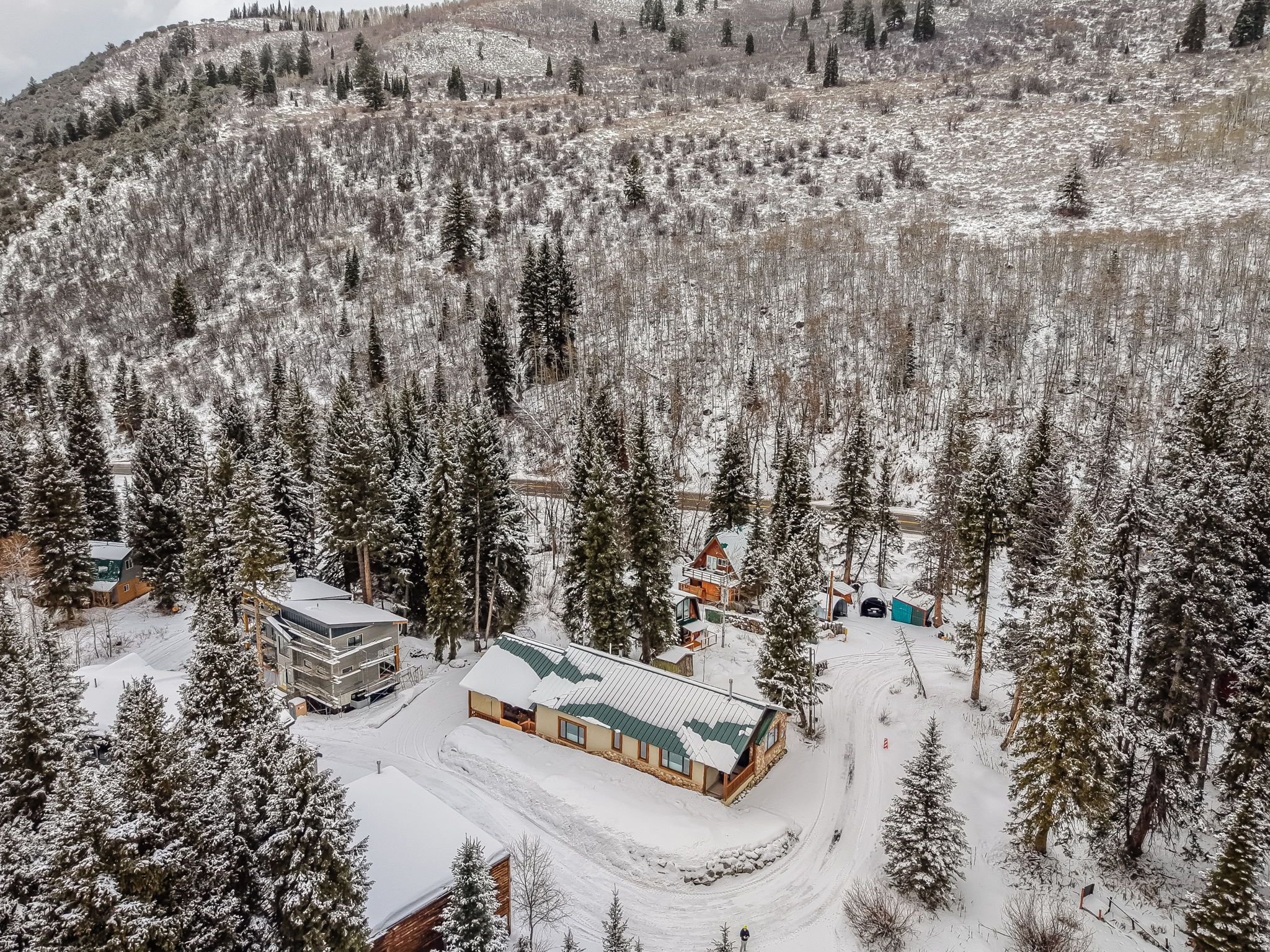 main property photo 44