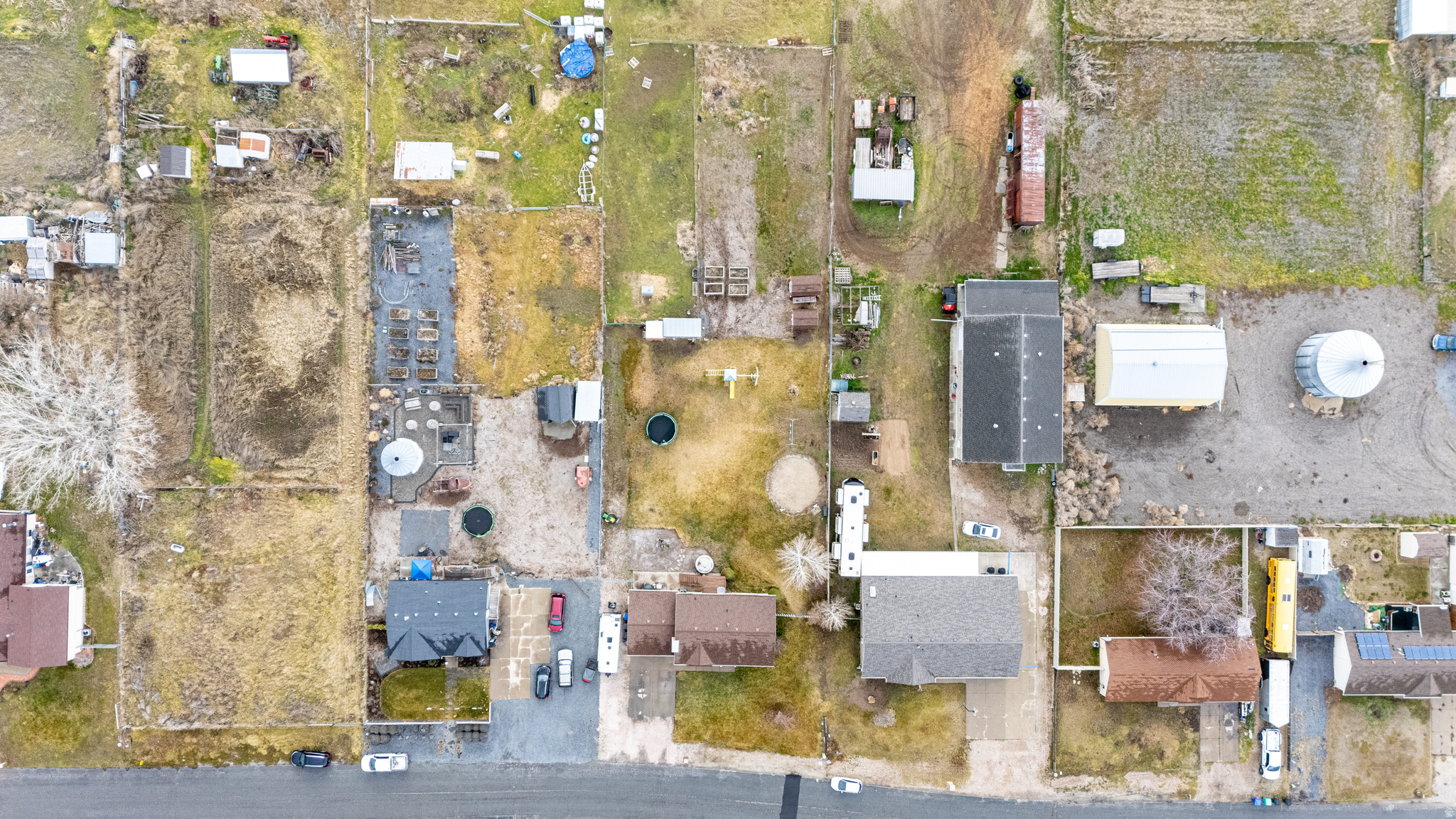 main property photo 29
