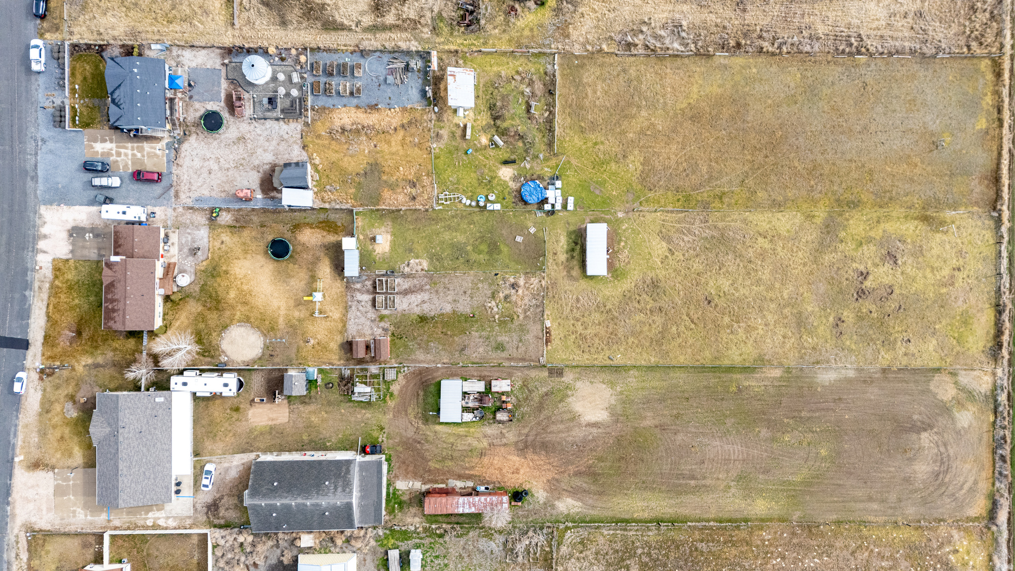 main property photo 39