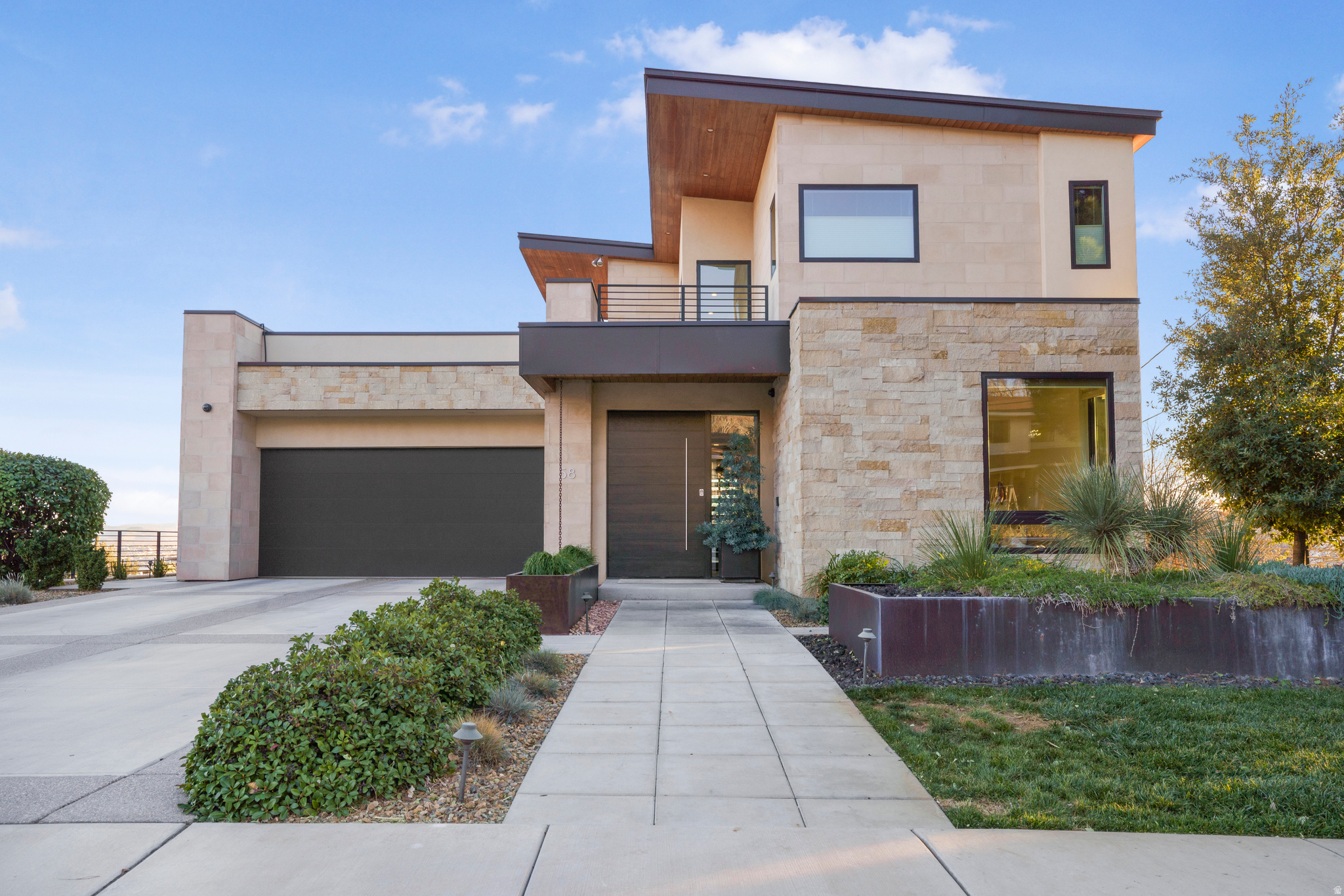 main property photo 80