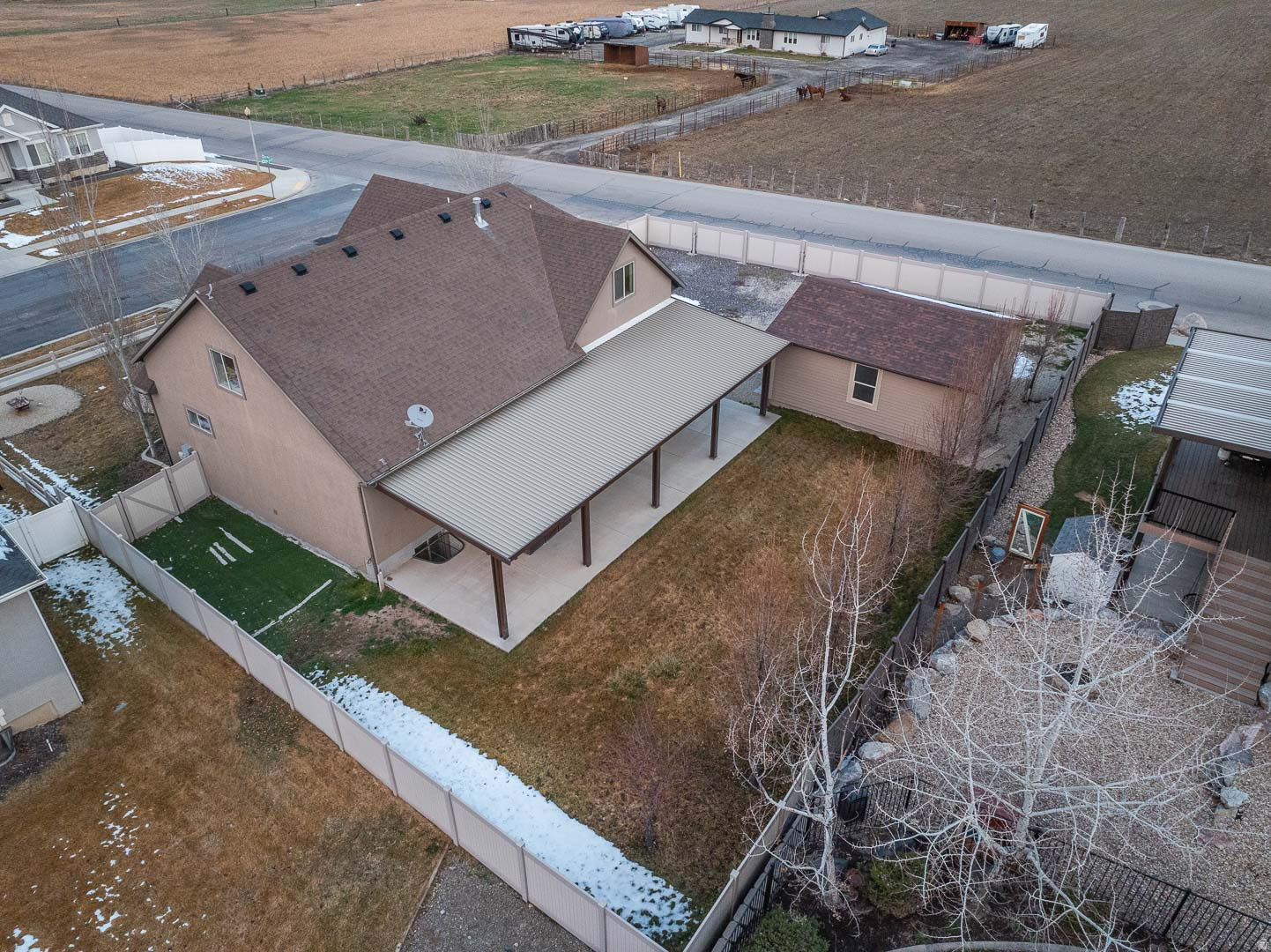 main property photo 7