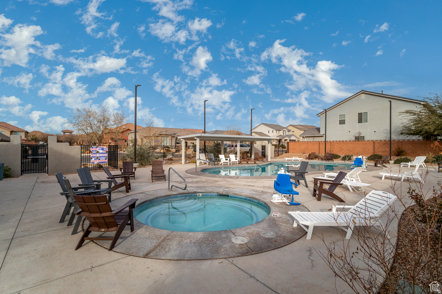 main property photo 33