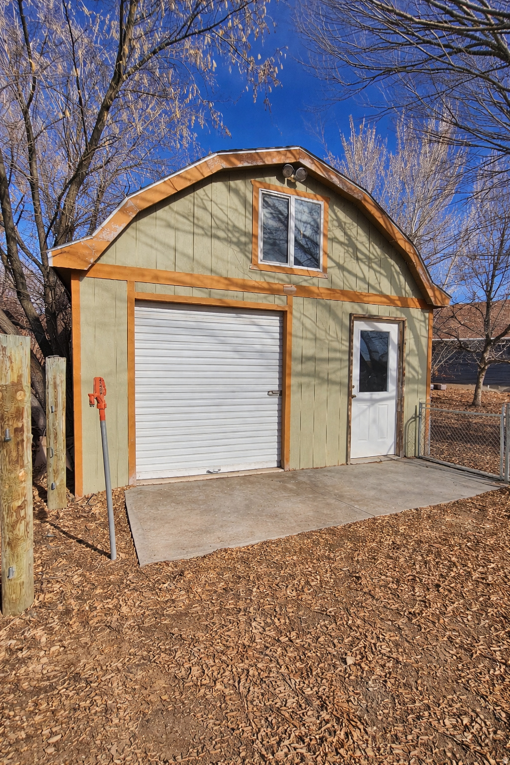 main property photo 36