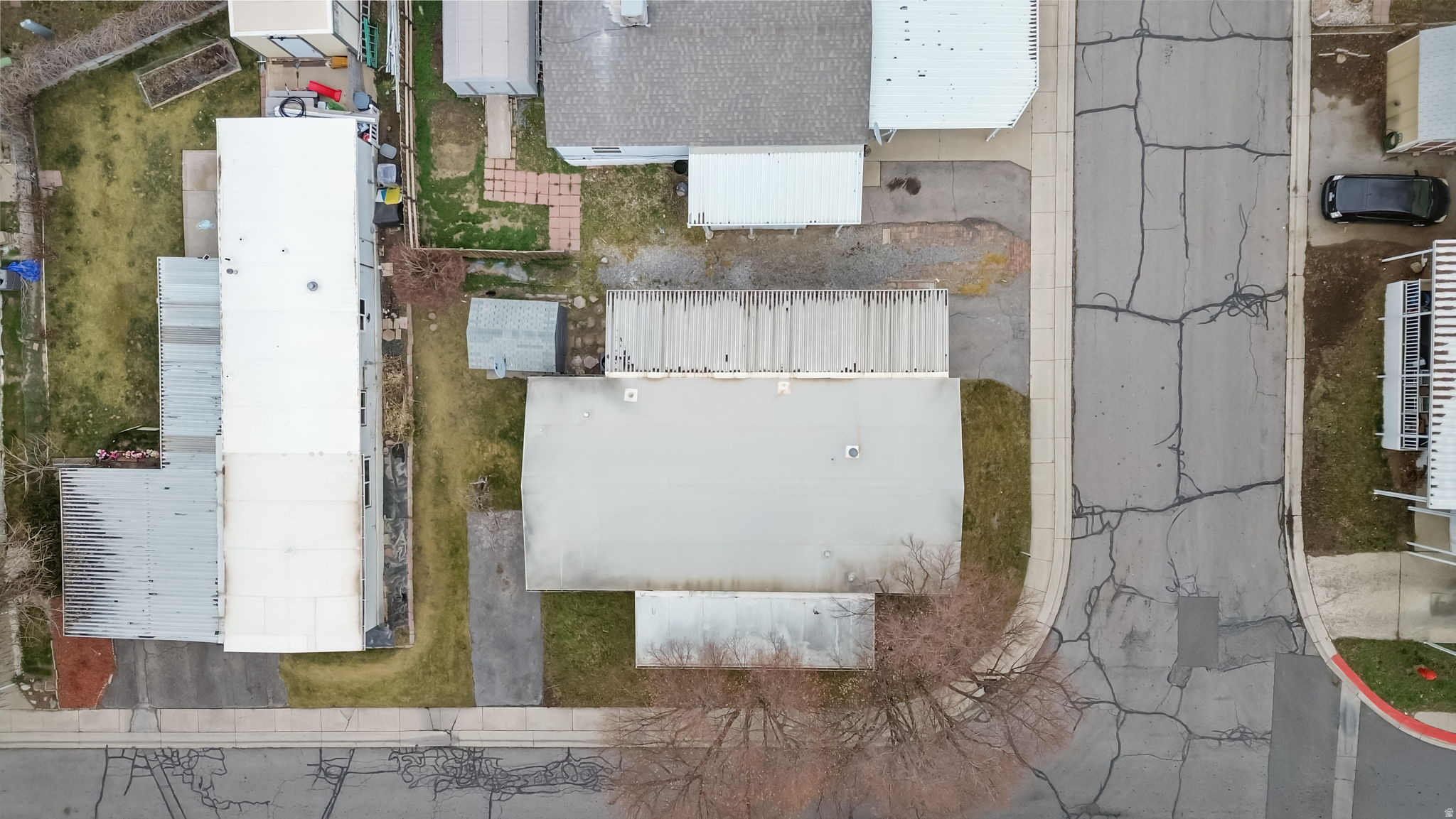 main property photo 26