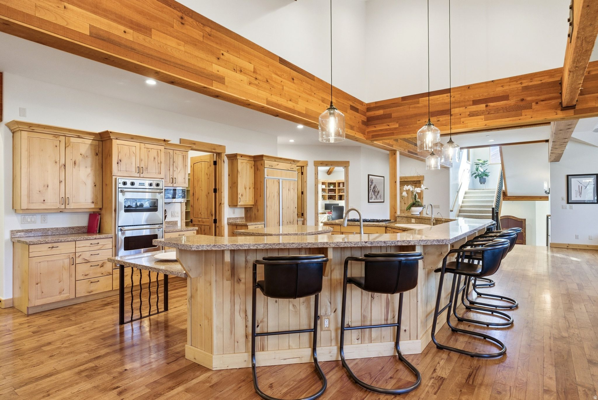 main property photo 19
